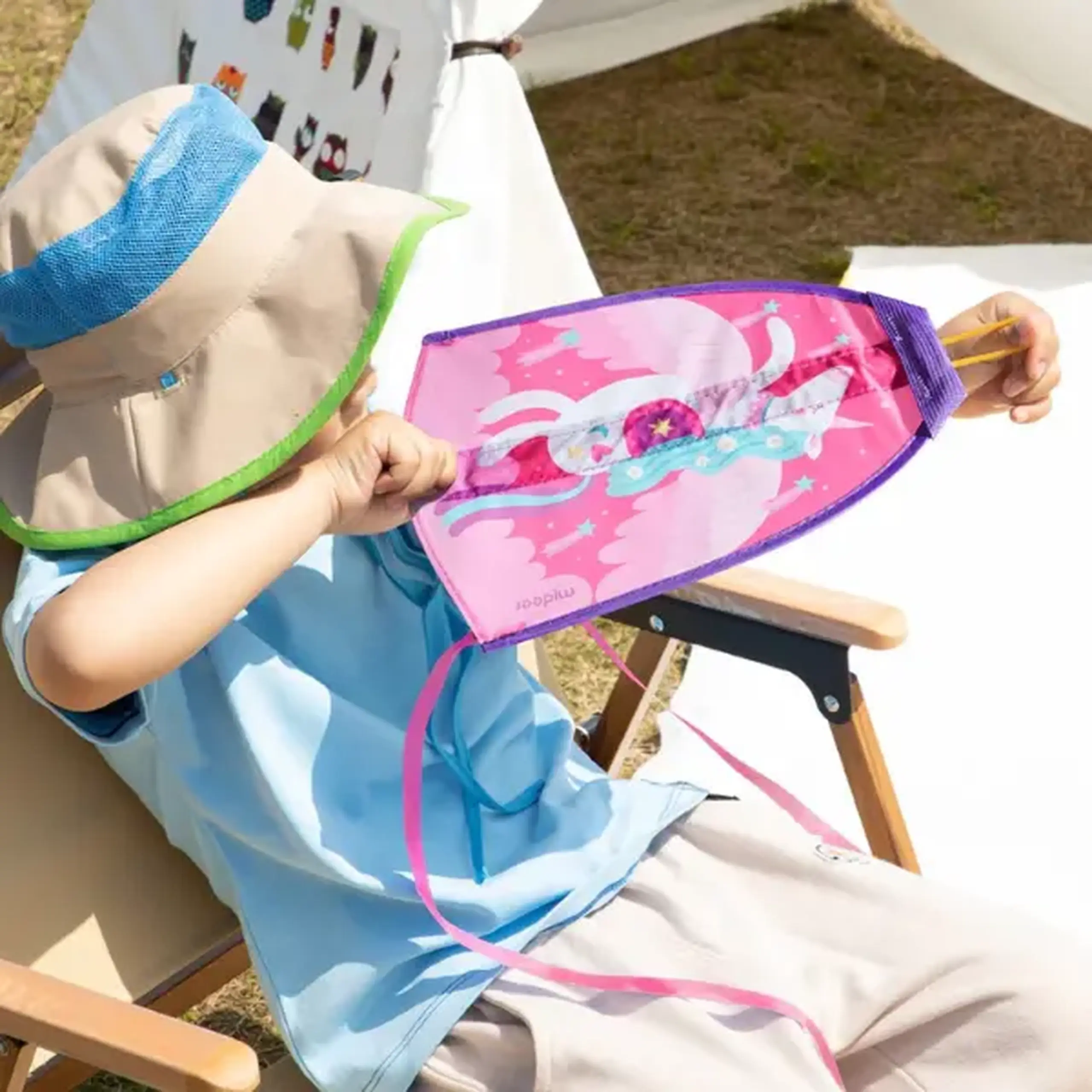 Mini- zmeu "Unicorn în culori de curcubeu"