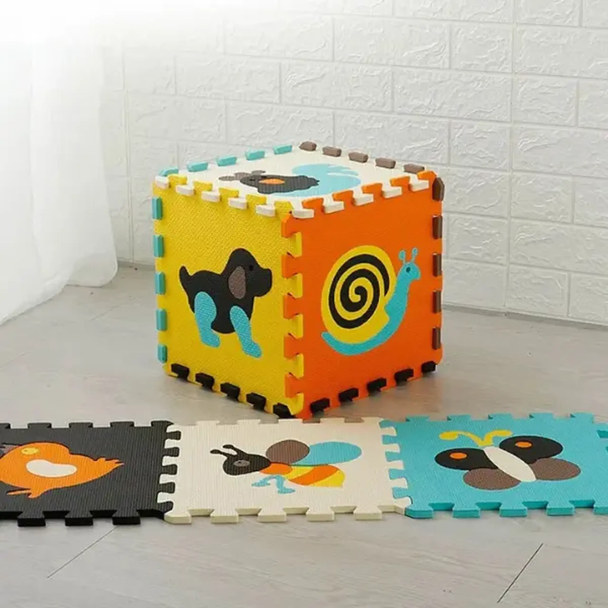 Covoraș-puzzle educativ „Lumea animăluțelor drăguțe”, 9 elem.