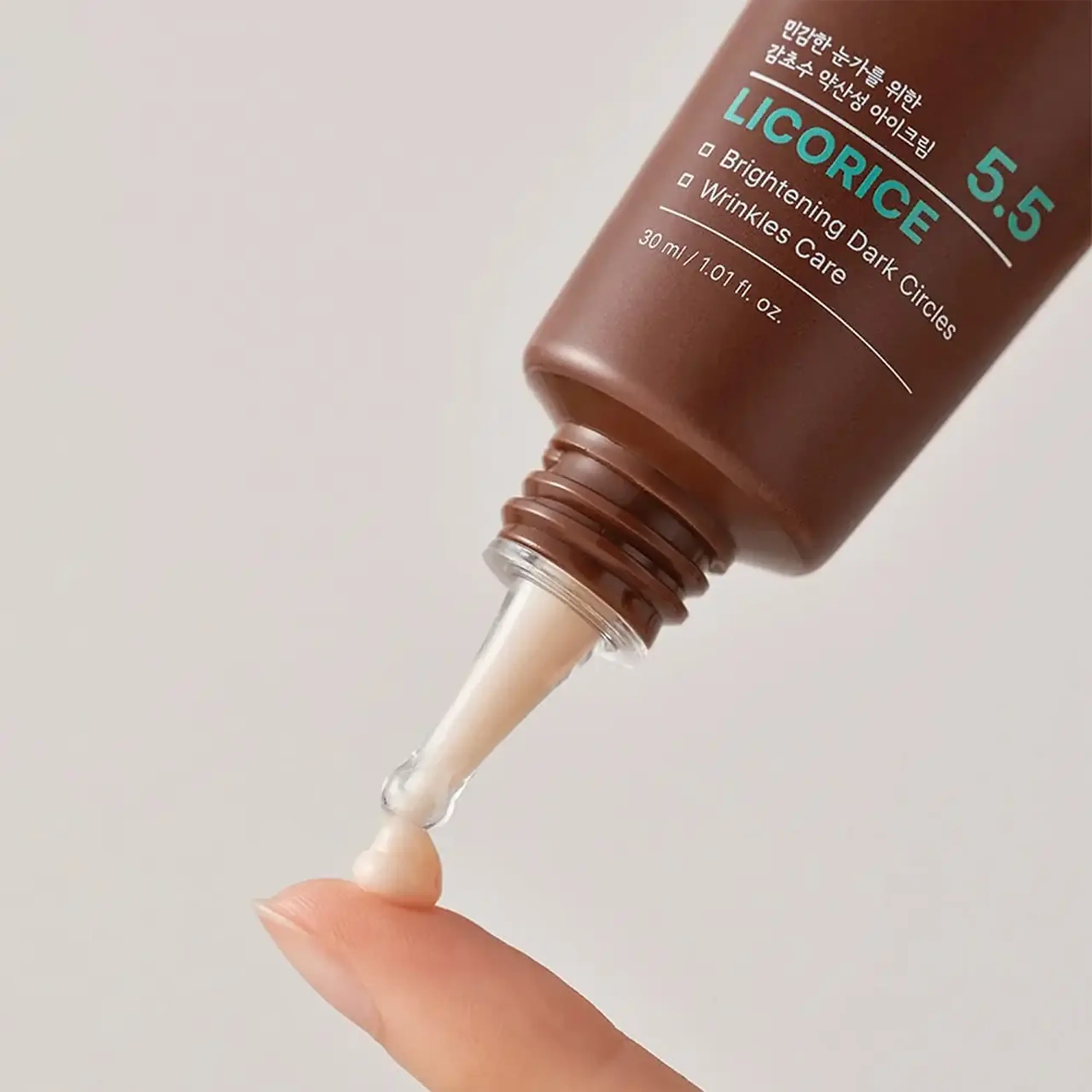 Cremă anti-pigmentare pentru zona de sub ochi Acwell Licorice pH Balancing Cleansing Intensive Eye Cream 30ml