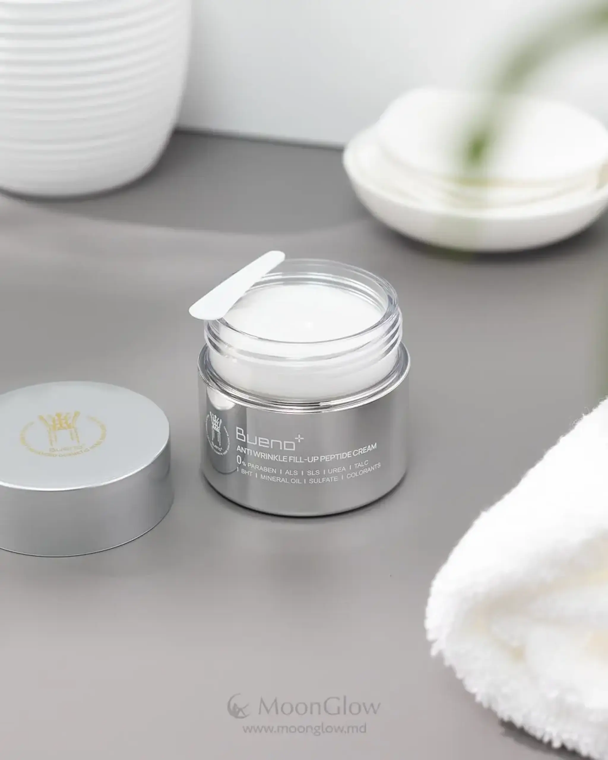 Cremă anti-age cu trufe negre și 9 peptide Bueno Anti Wrinkle Fill-Up Peptide Cream 80g