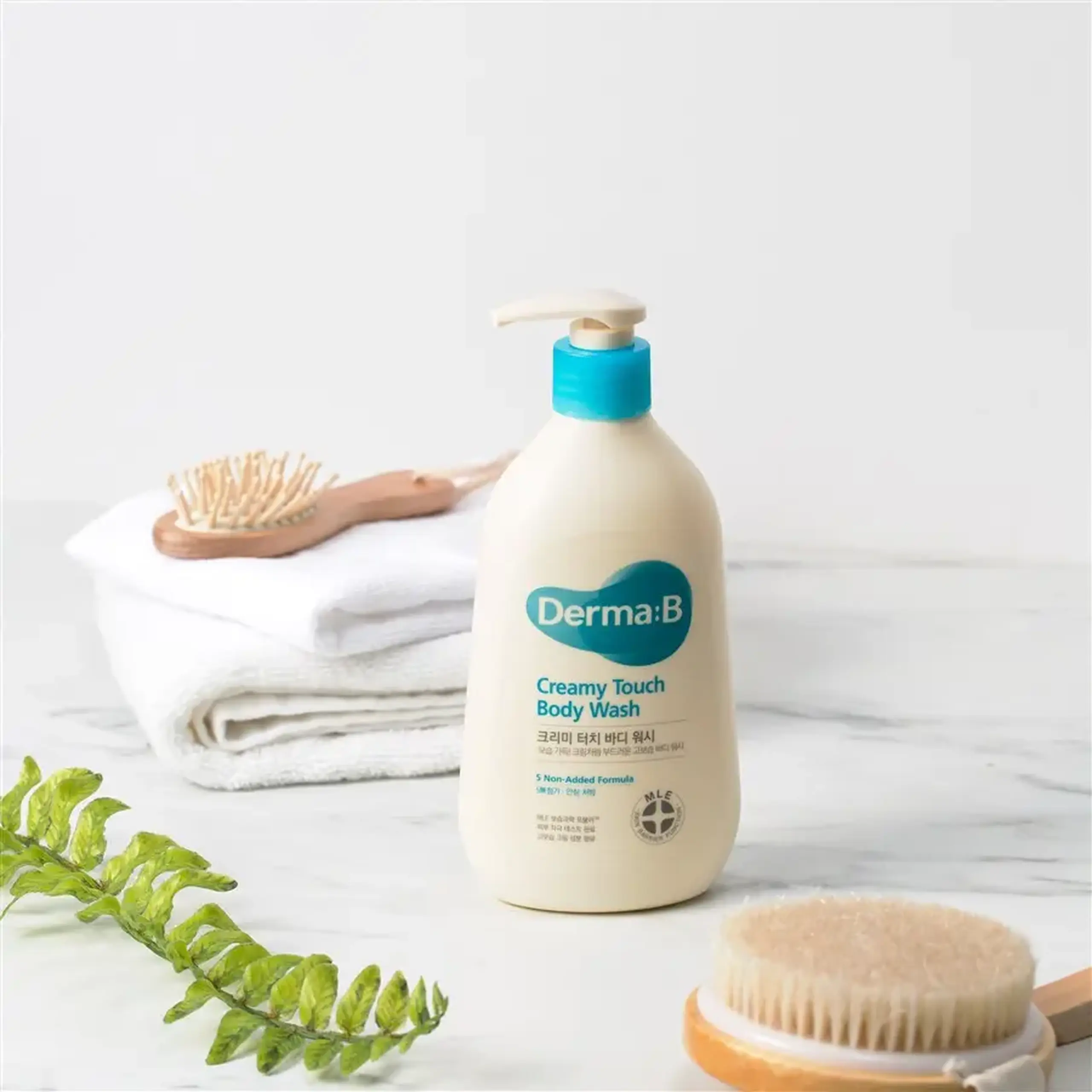 Crema-gel de duș lamelară Derma:B Creamy Touch Body Wash 400 ml
