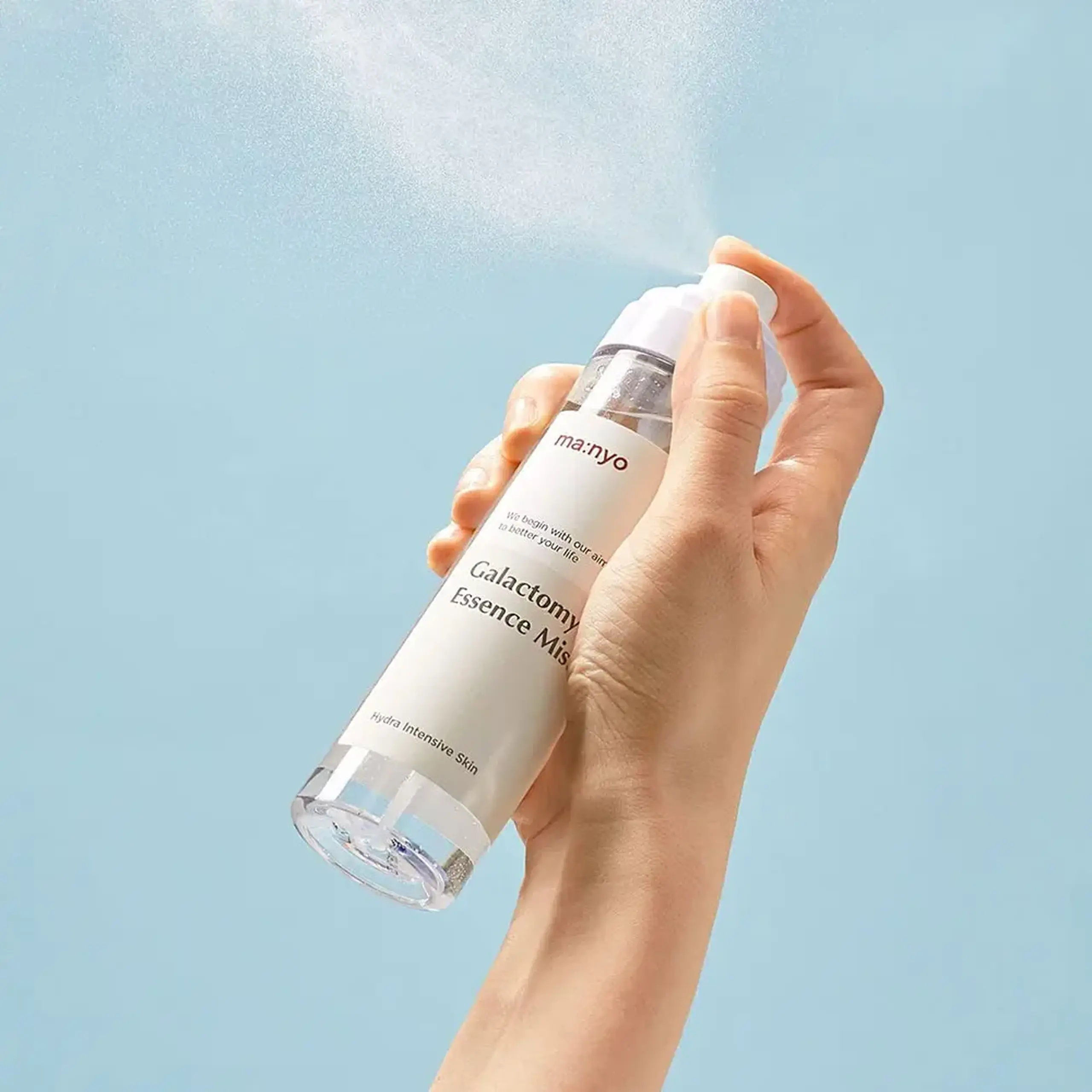 Spray nutritiv şi calmant pentru faţă Manyo Factory Galactomy Essence Mist 120 ml