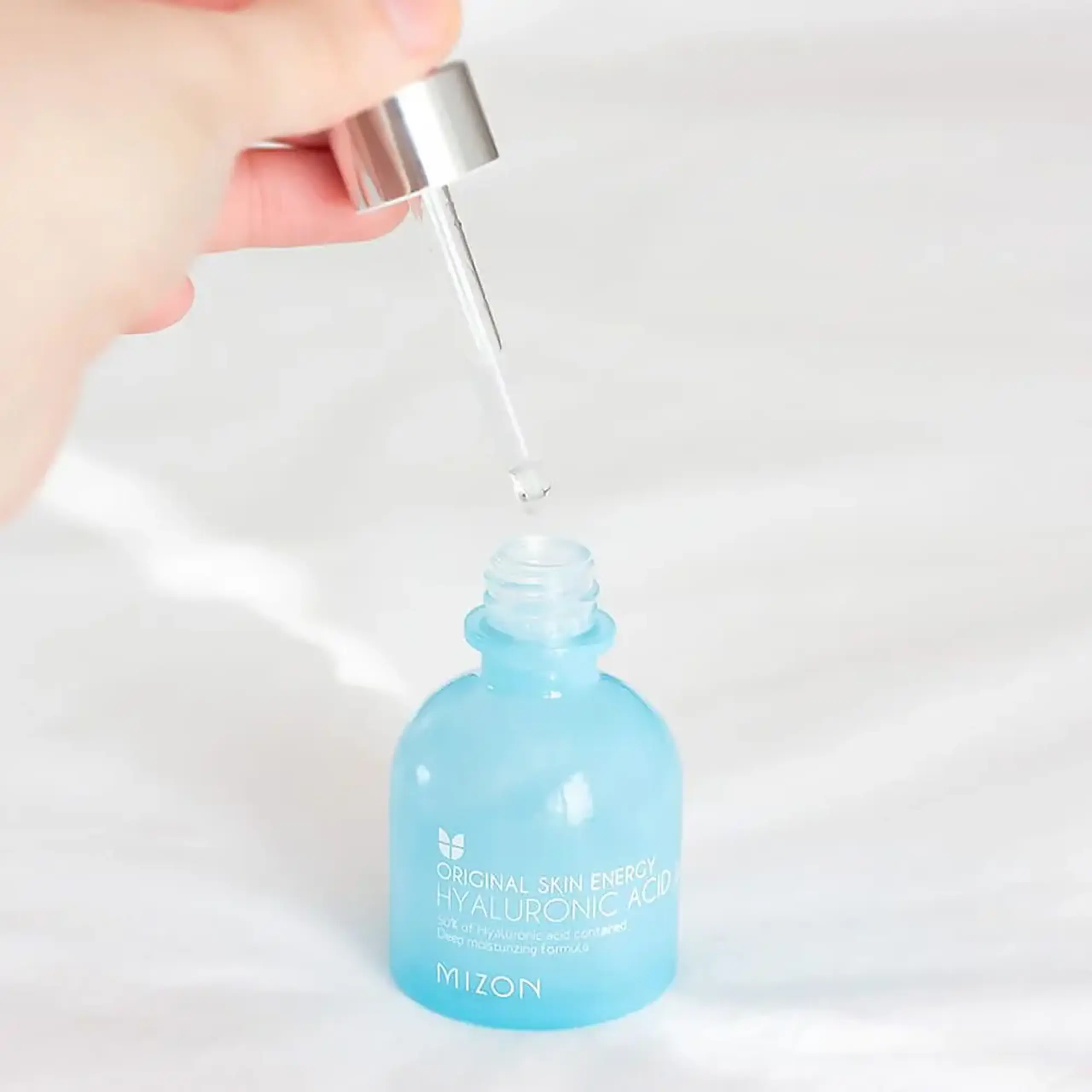 Ser nutritiv cu acid hialuronic Mizon Hyaluronic Acid 100 30 ml