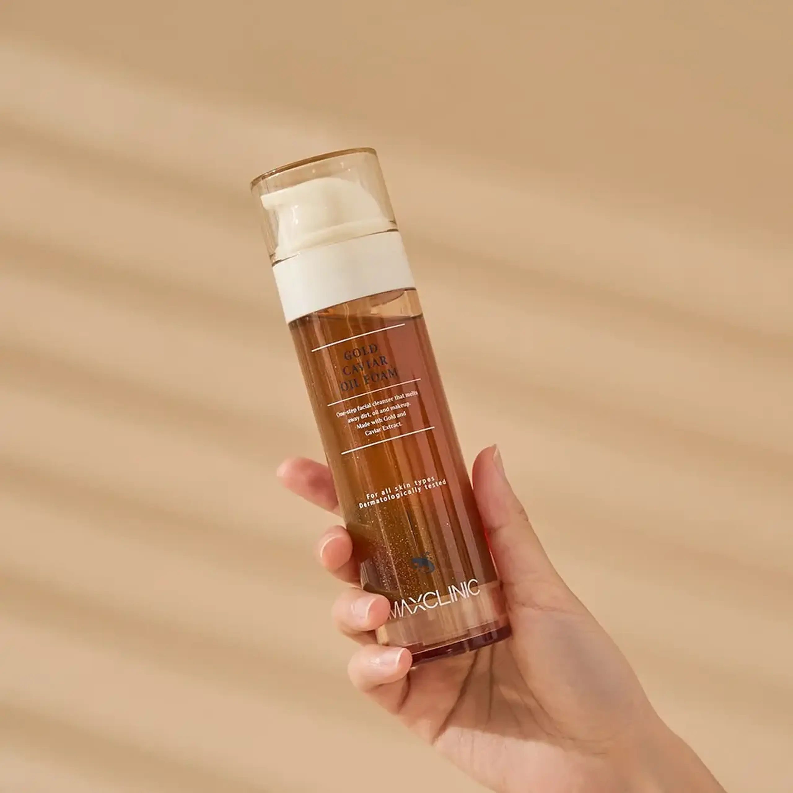 Produs multifuncțional 2 în 1 hidratant şi hipoalergenic Maxclinic Gold Caviar Oil Foam Cleanser 110g