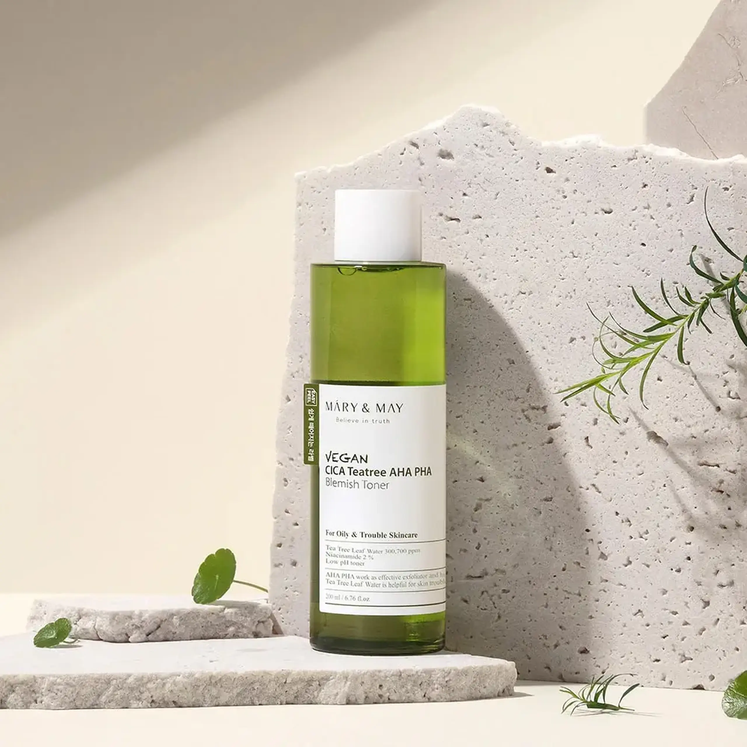 Toner exfoliant cu Complexul GesolzaTM şi acizi Mary&amp;May Vegan CICA Tea Tree AHA PHA Toner 200ml