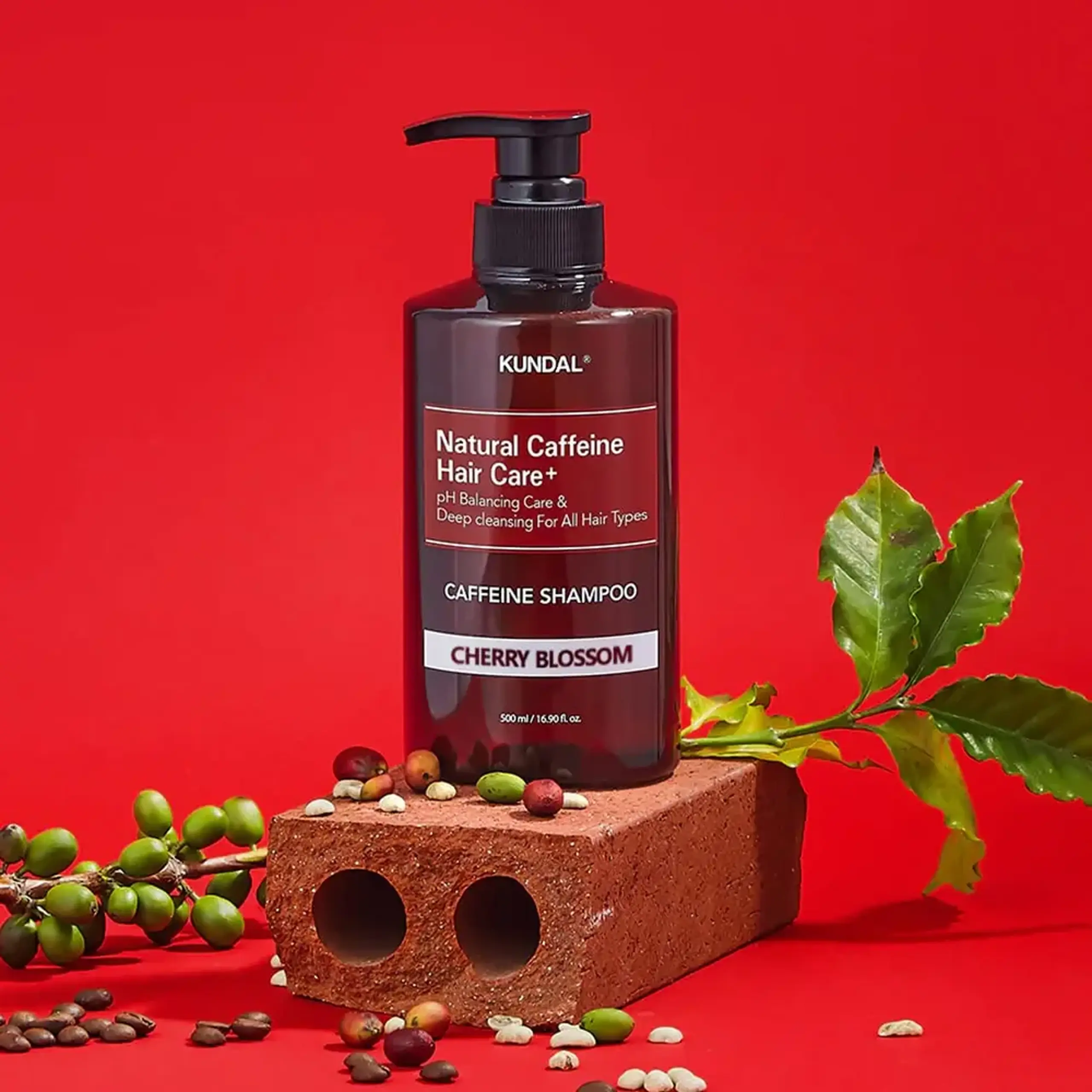 Şampon anticădere cu cofeină Kundal Caffeine Shampoo Cherry Blossom 500ml