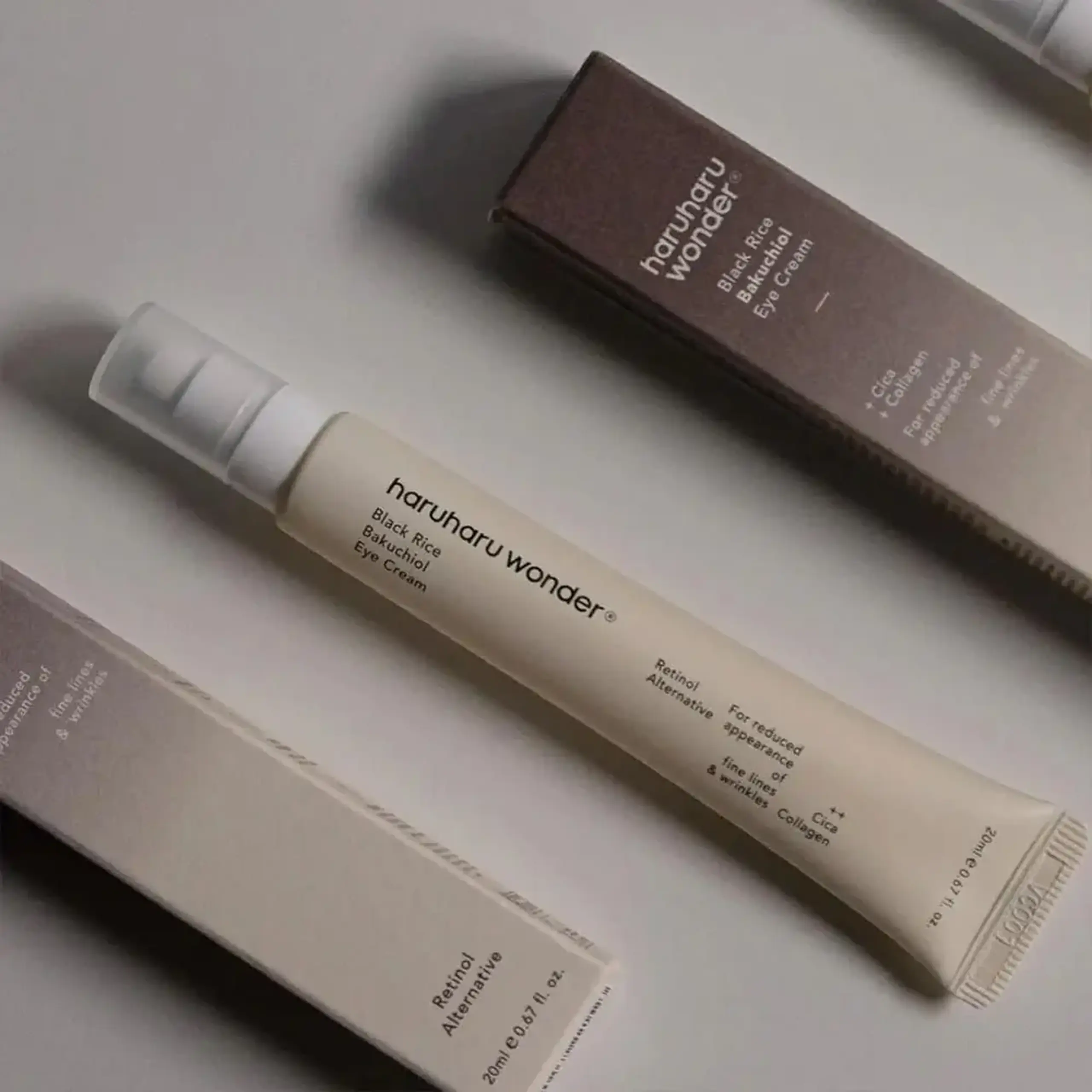 Cremă de ochi cu bacuchiol şi orez negru fermentat Haruharu Wonder Black Rice Bakuchiol Eye Cream 20ml
