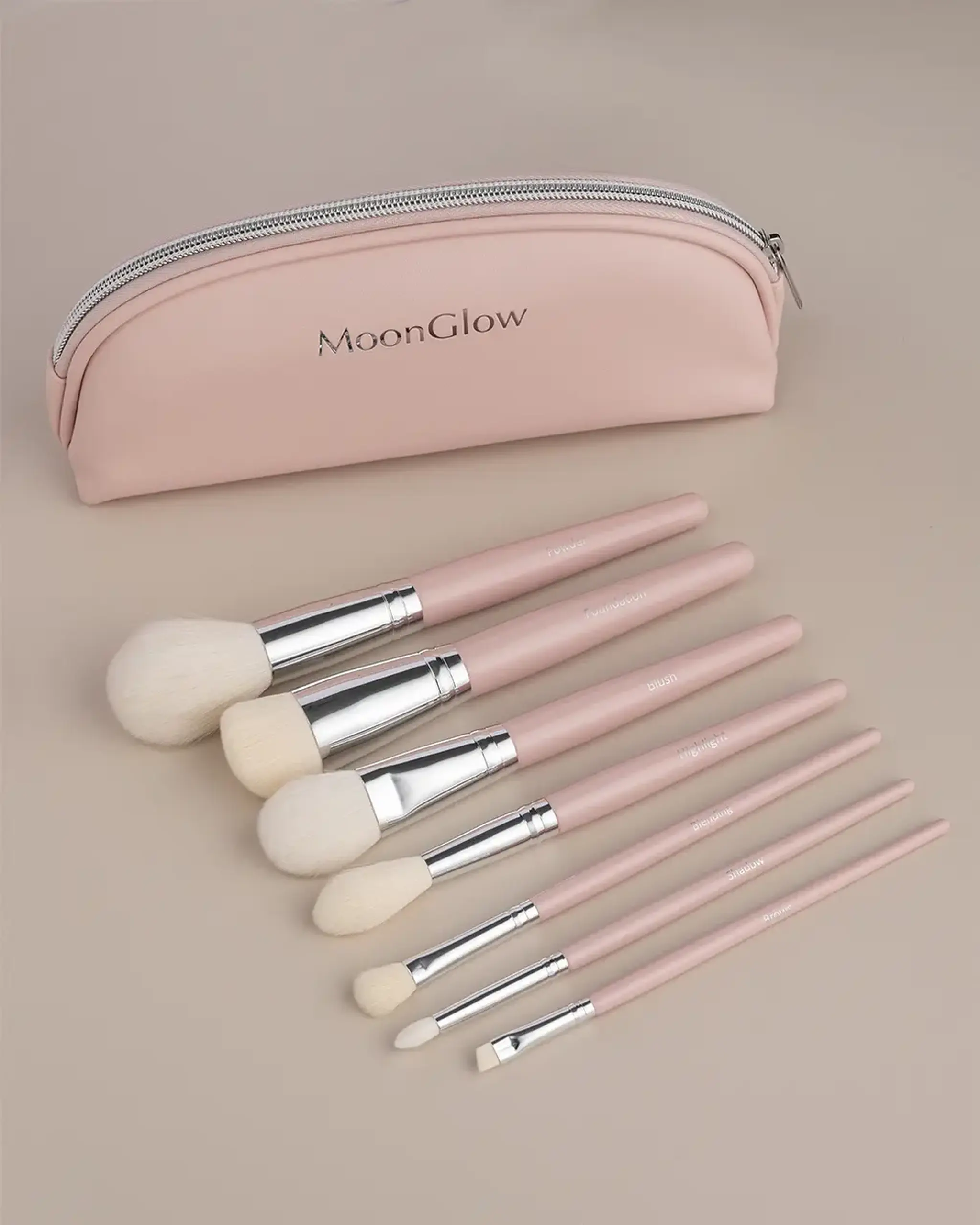 Set de pensule Moonglow Makeup Brushes 7 pcs + Trusă Cosmetică