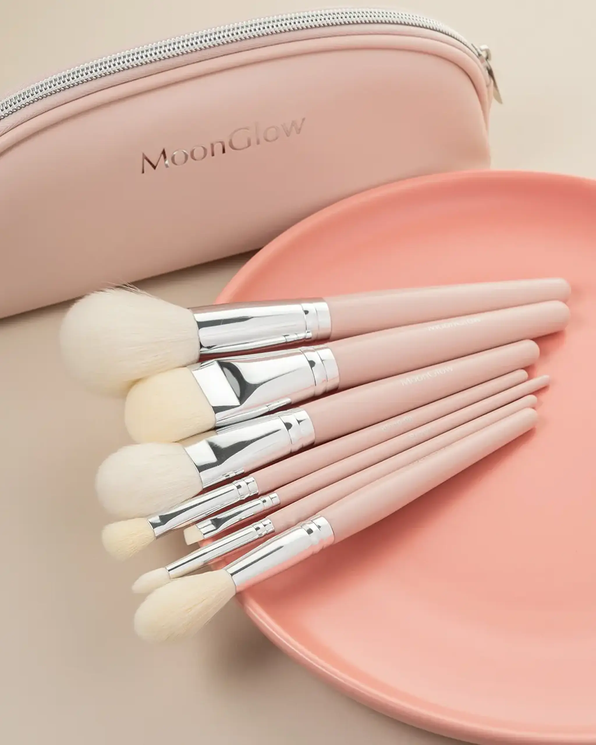 Set de pensule Moonglow Makeup Brushes 7 pcs + Trusă Cosmetică