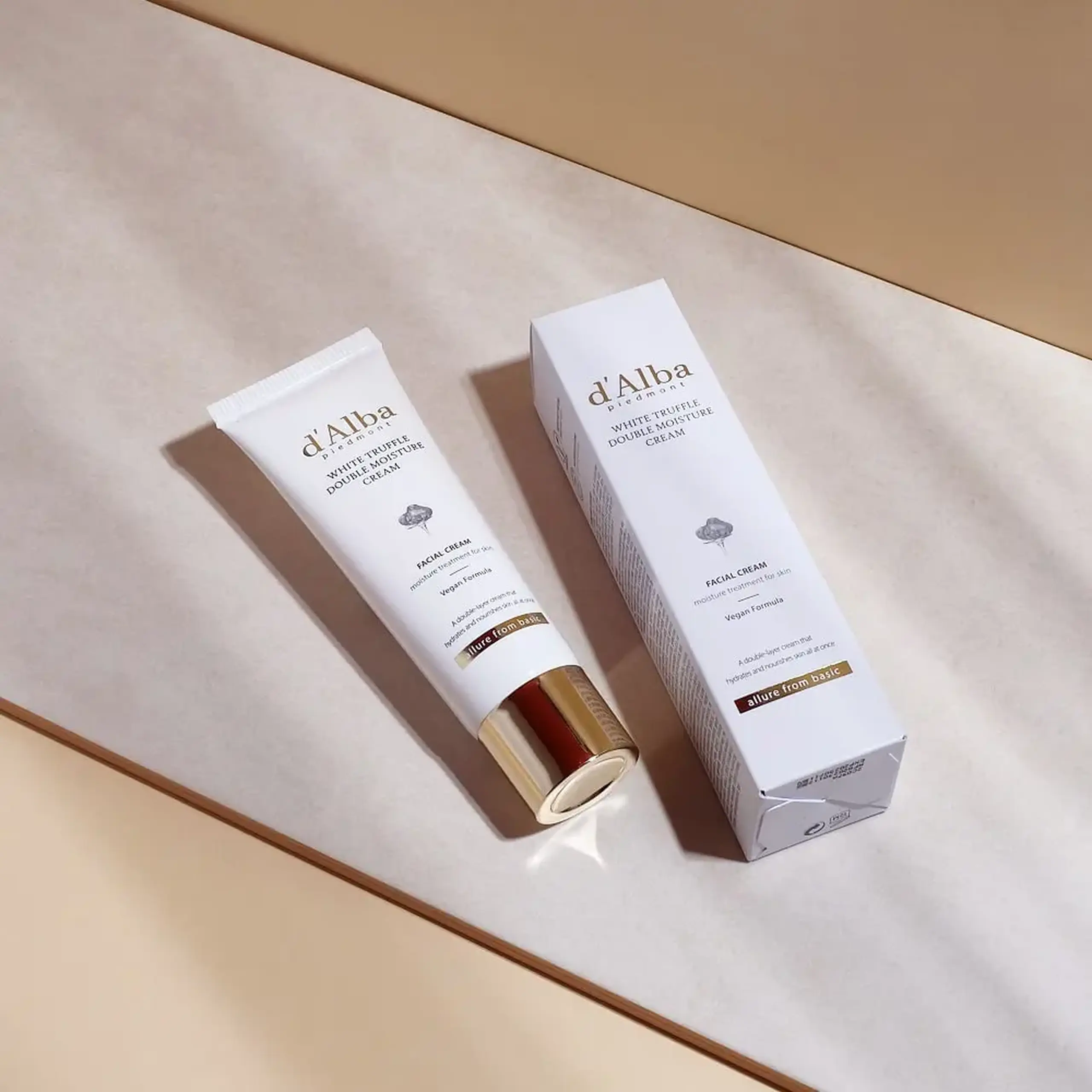 Cremă bifazică(ser -cremă) hidratantă şi nutritivă D`ALBA White Truffle Double Moisture Cream 60ml
