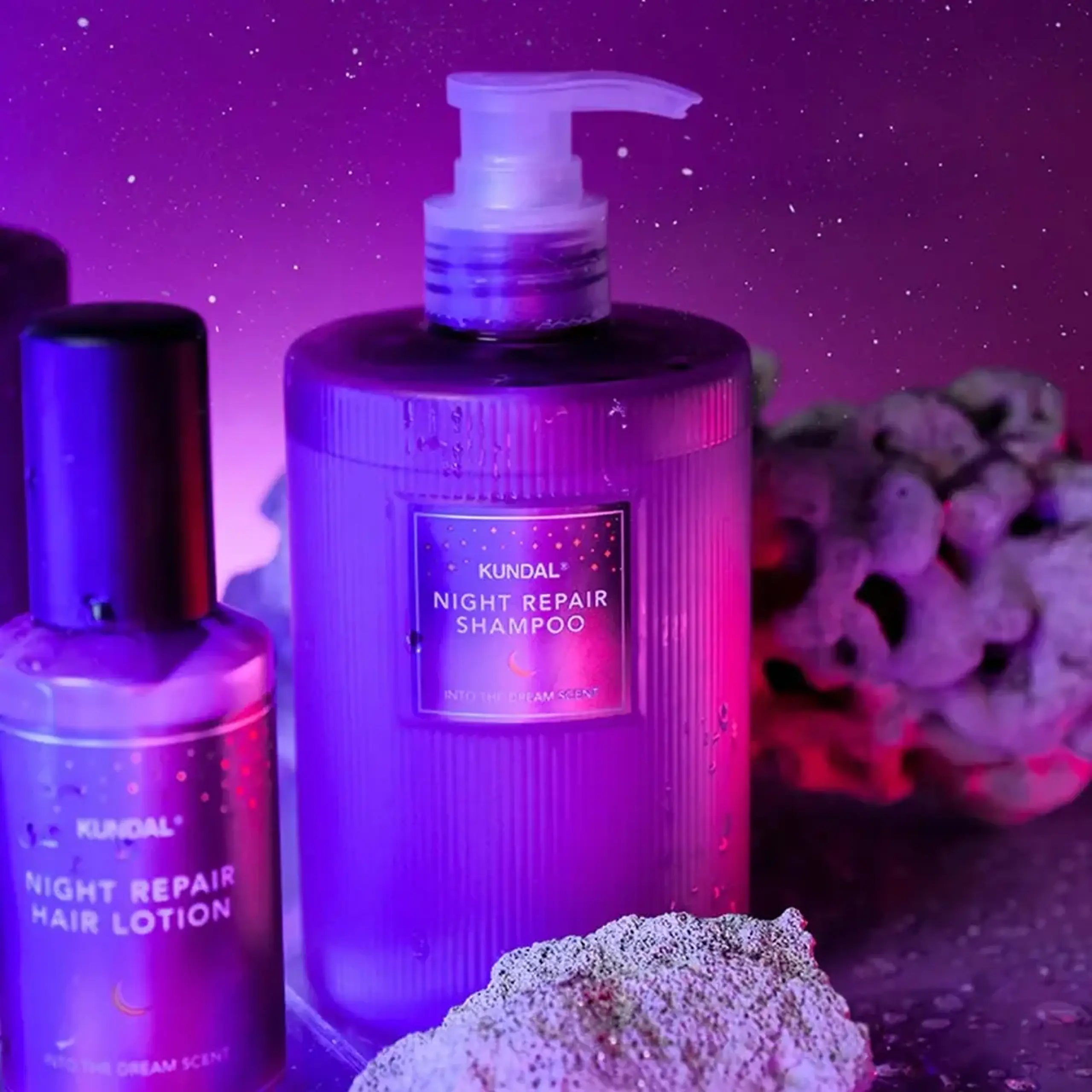 Şampon pentru noapte cu colagen Kundal Night Repair Shampoo Into The Dream Scent 470ml