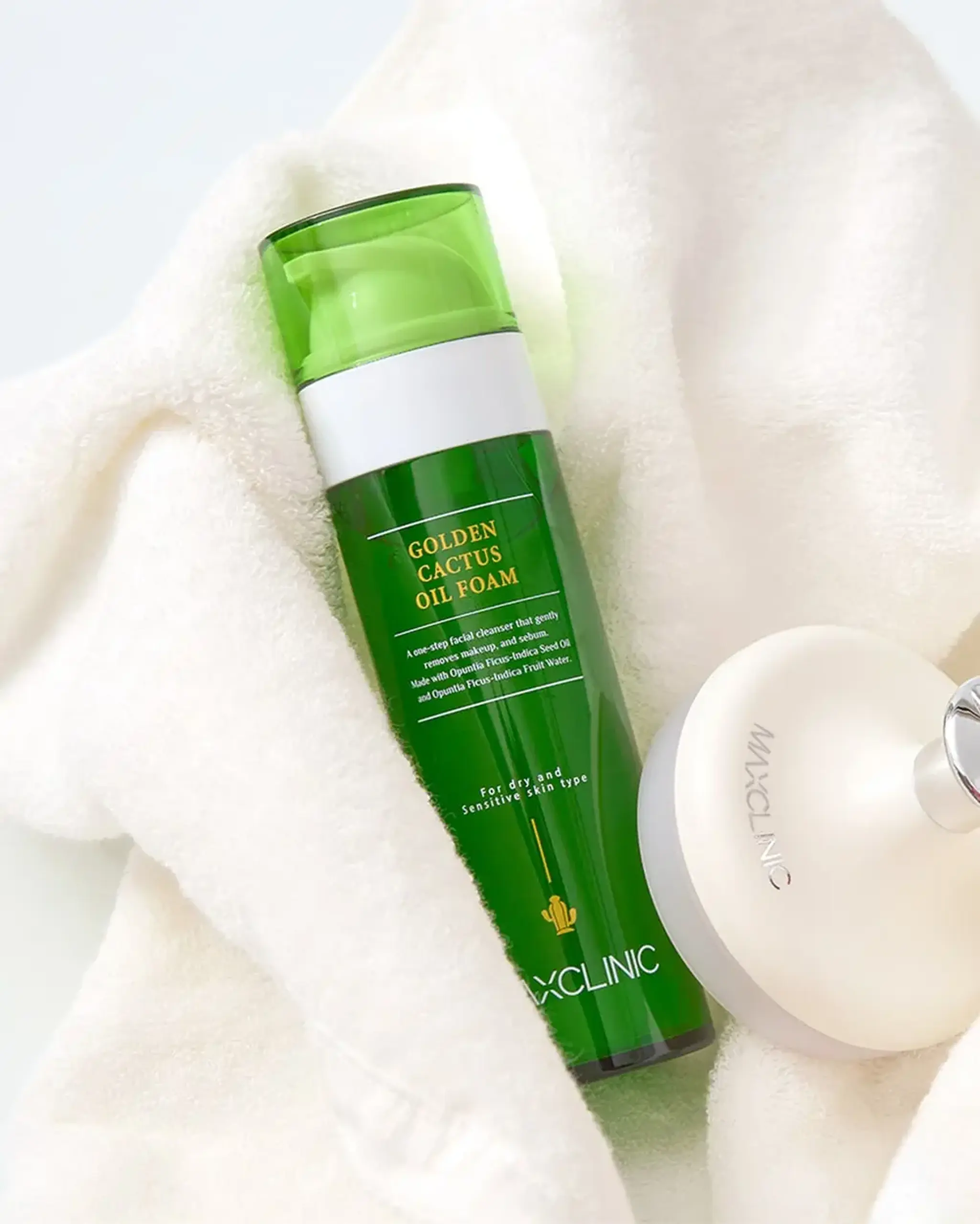 Produs multifuncțional 2 în 1 cu ulei din semințe de Opuntia Maxclinic Golden Cactus Oil Foam 110g