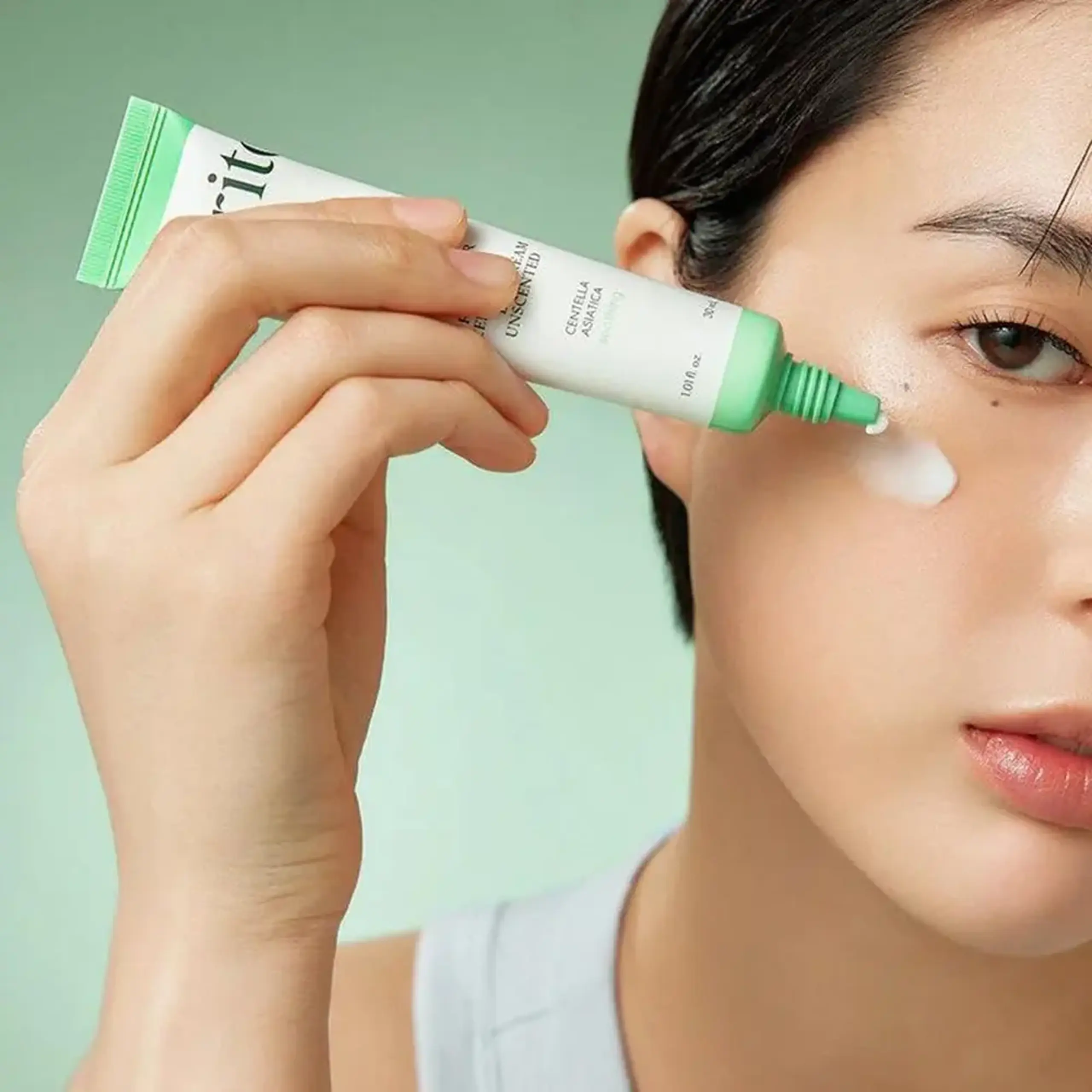 Cremă pentru conturul ochilor cu Centella Asiatica Purito Wonder Releaf Centella Eye Cream Unscented 30ml