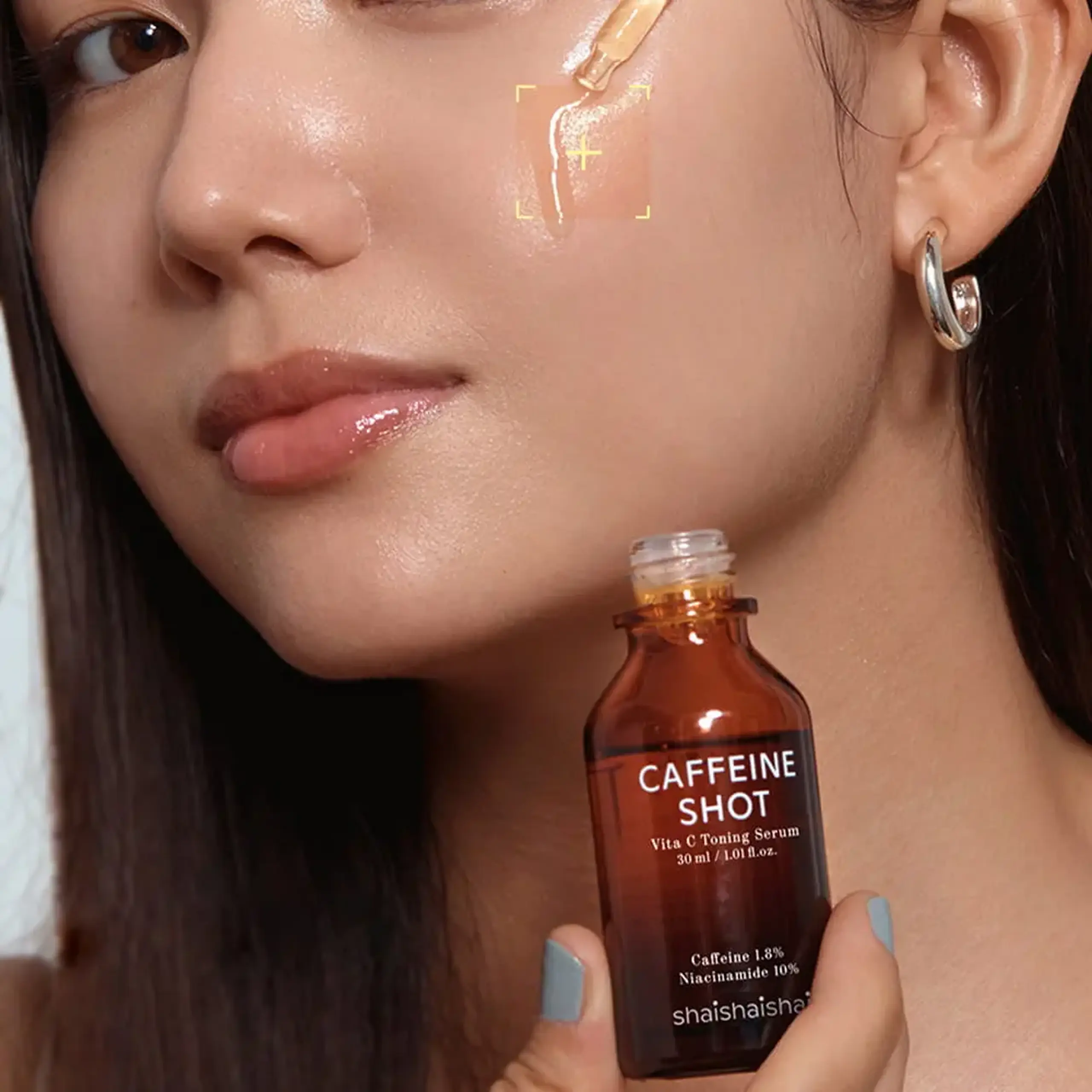 Ser nutritiv cu efect de lifting şi contra edemelor SHAISHAISHAI Caffeine shot Vita C toning serum 30ml