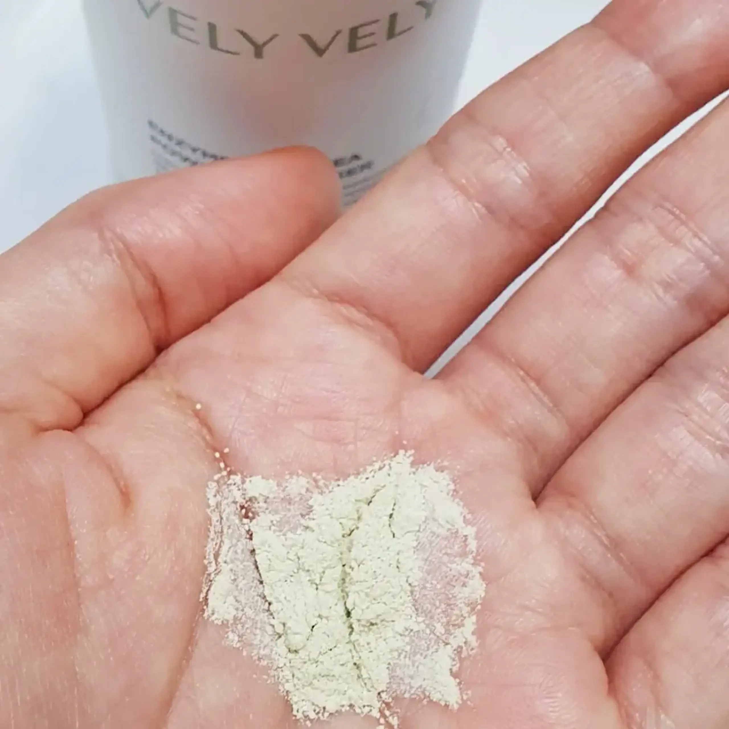 Pudra enzimatică cu extract de ceai verde VELY VELY Enzyme Greentea Powder Cleanser 60g
