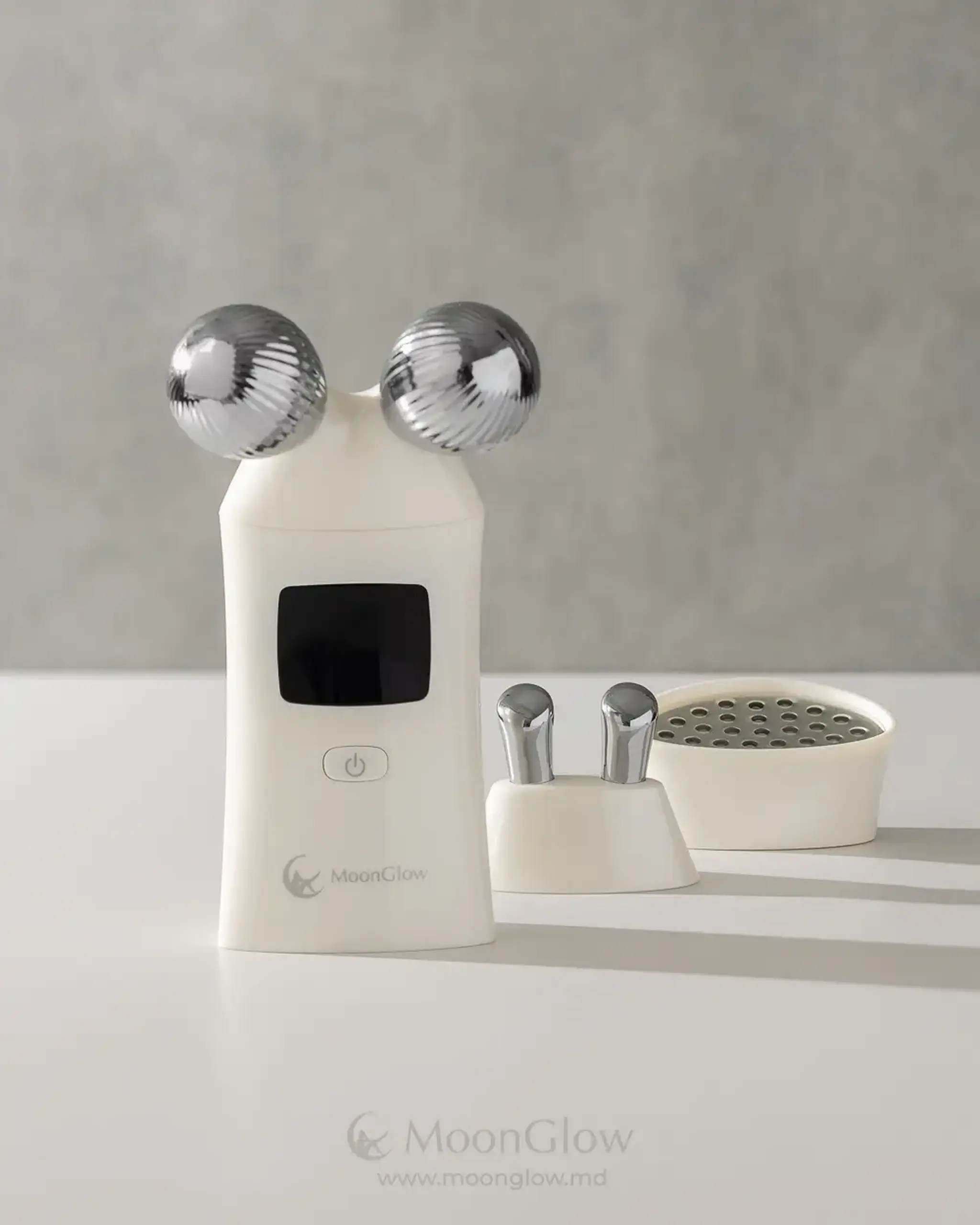 Dispozitiv-gadget multifuncţional pentru zona ochilor și a tenului Moonglow 3-in-1 Facial Beauty Device