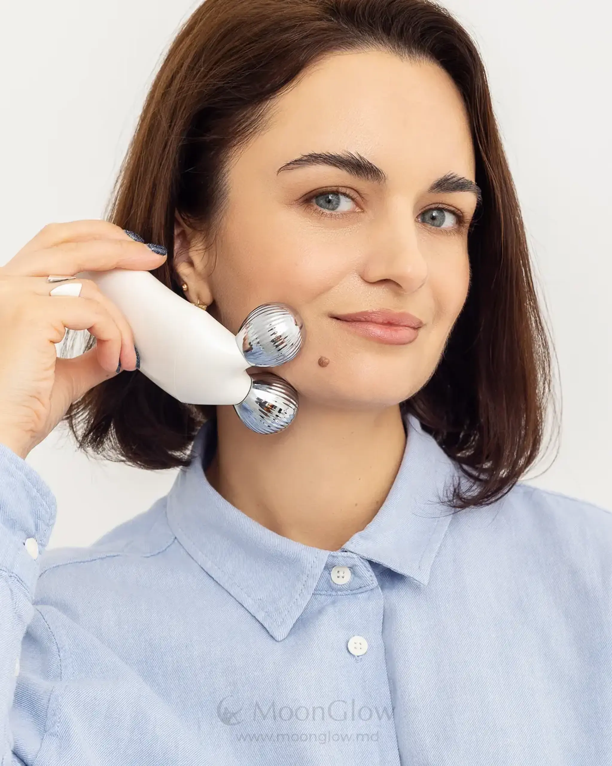 Dispozitiv-gadget multifuncţional pentru zona ochilor și a tenului Moonglow 3-in-1 Facial Beauty Device