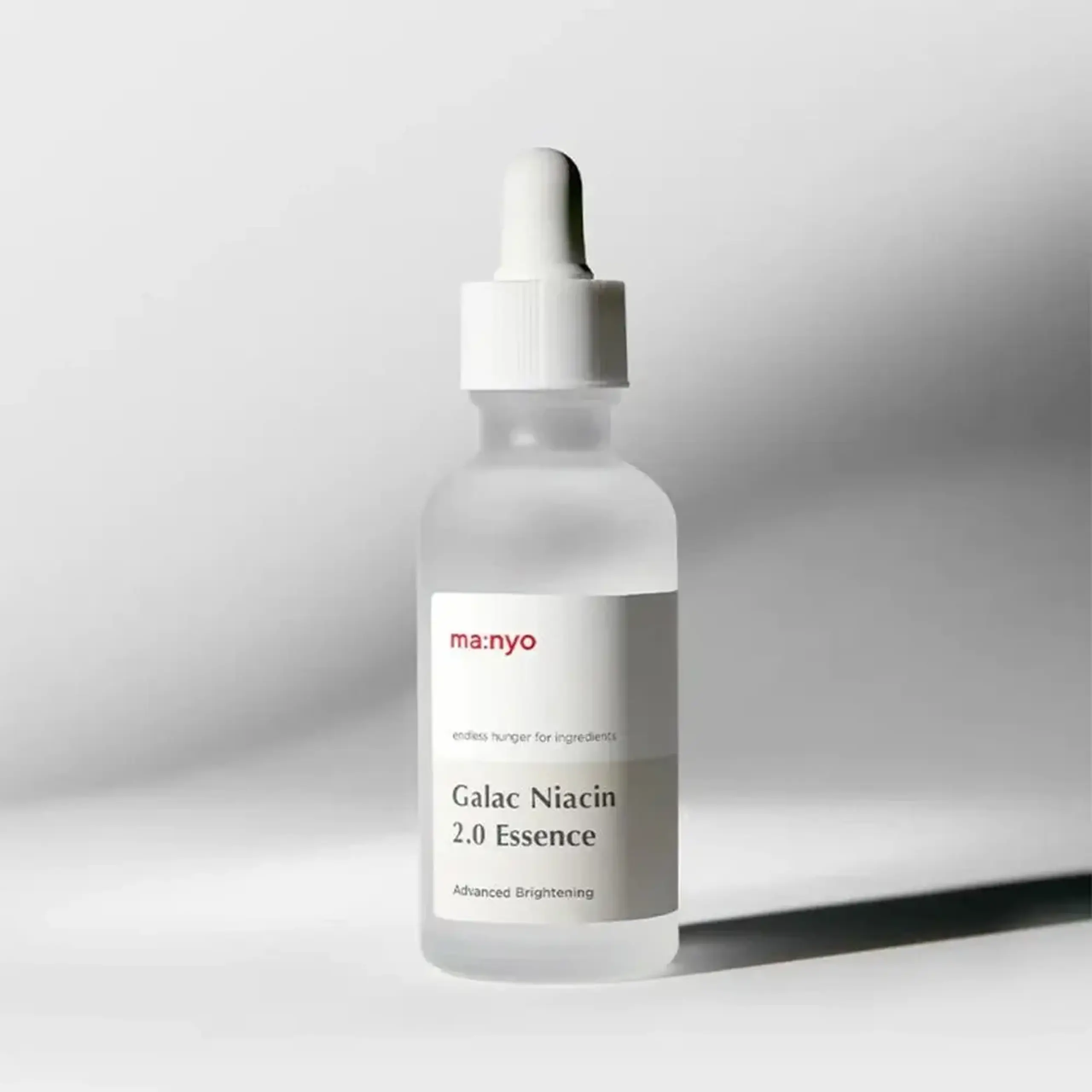 Esență contra pigmentării și a post-acneii Manyo Factory Galactomy Niacin Essence 30 ml