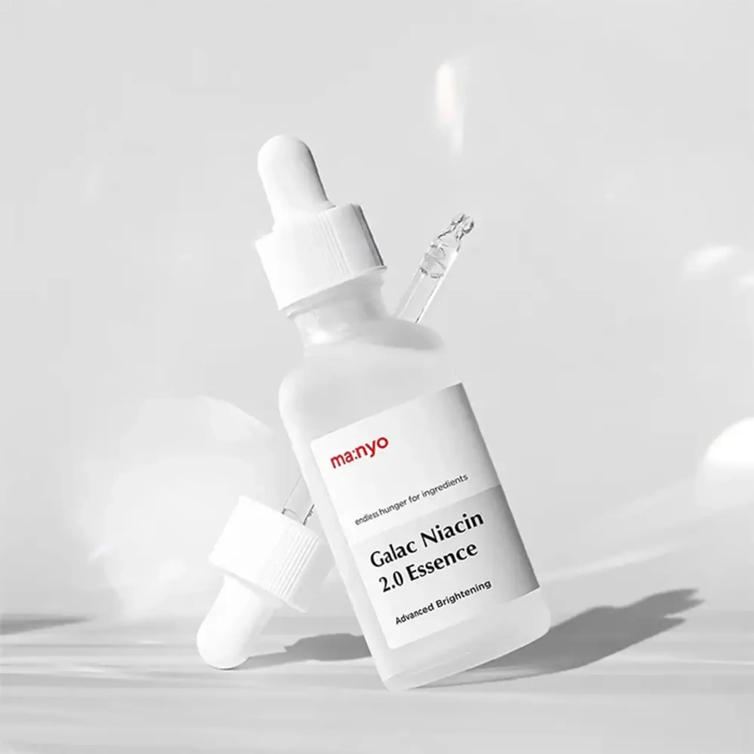 Esență contra pigmentării și a post-acneii Manyo Factory Galactomy Niacin Essence 30 ml