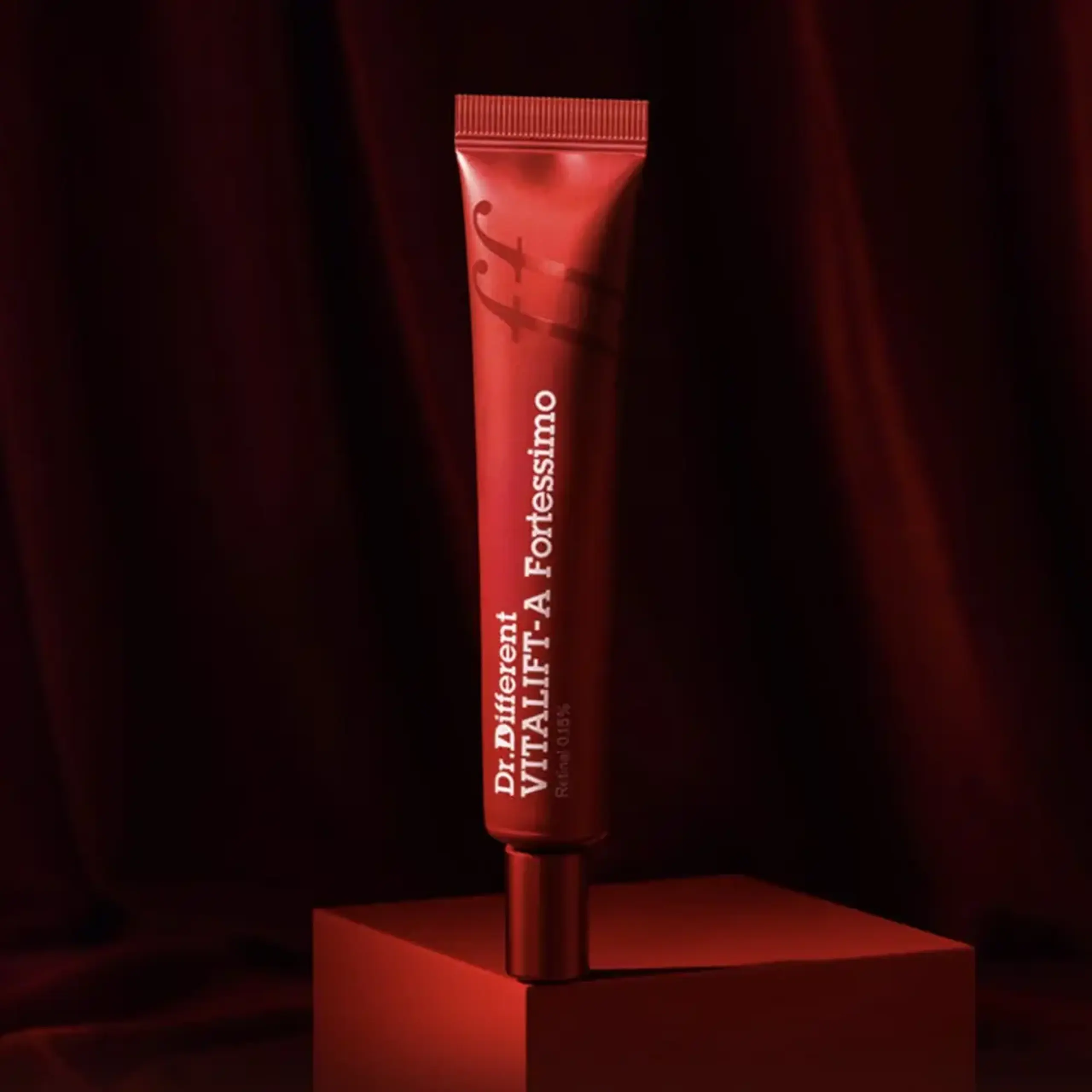 Cremă anti-age cu 0,15% retinal Dr.Different Vitalift-A Fortessimo 30ml