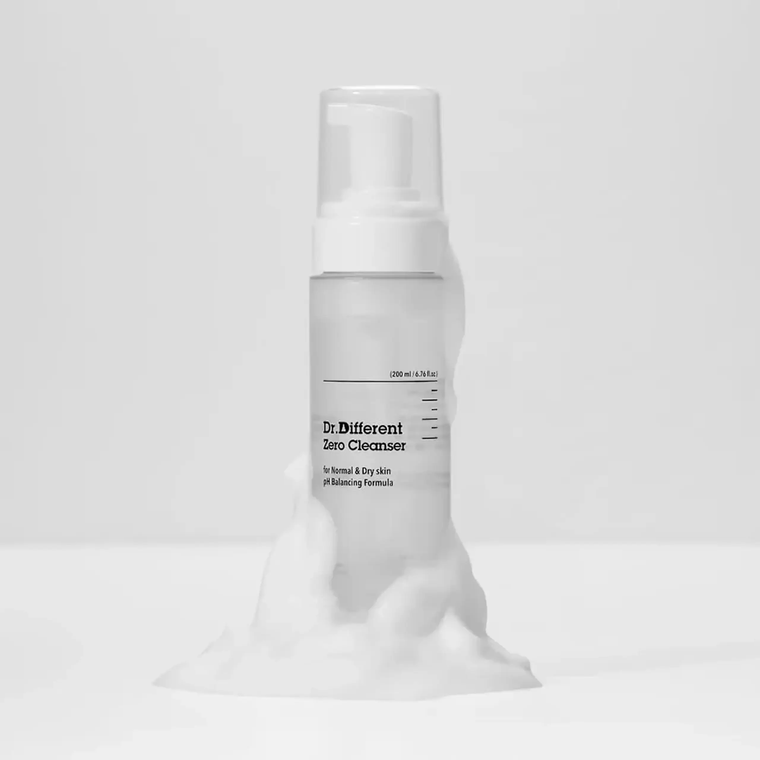 Spumă de curățare ultra-delicată Dr.Different Zero Cleanser for Normal &amp; Dry Skin 200ml