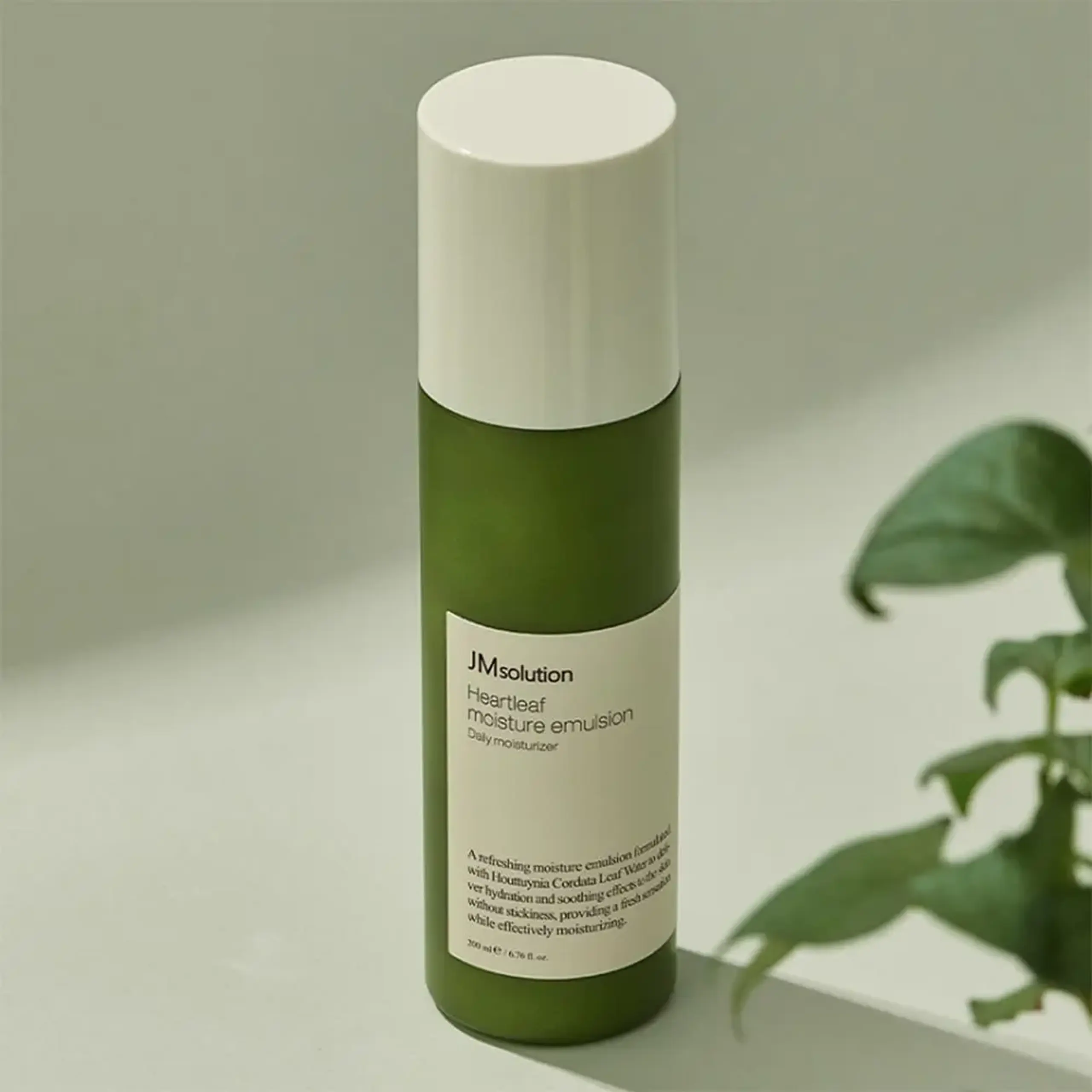 Emulsie hidratantă JM Solution Heartleaf 88 Moisture Emulsion 200ml