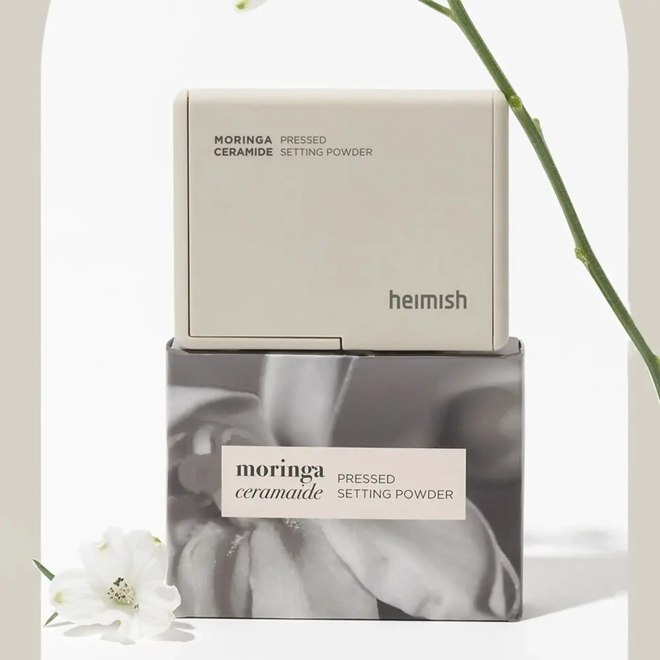 Pudră minerală compactă pentru fixarea machiajului Heimish Moringa Ceramide Pressed Setting Powder 5g