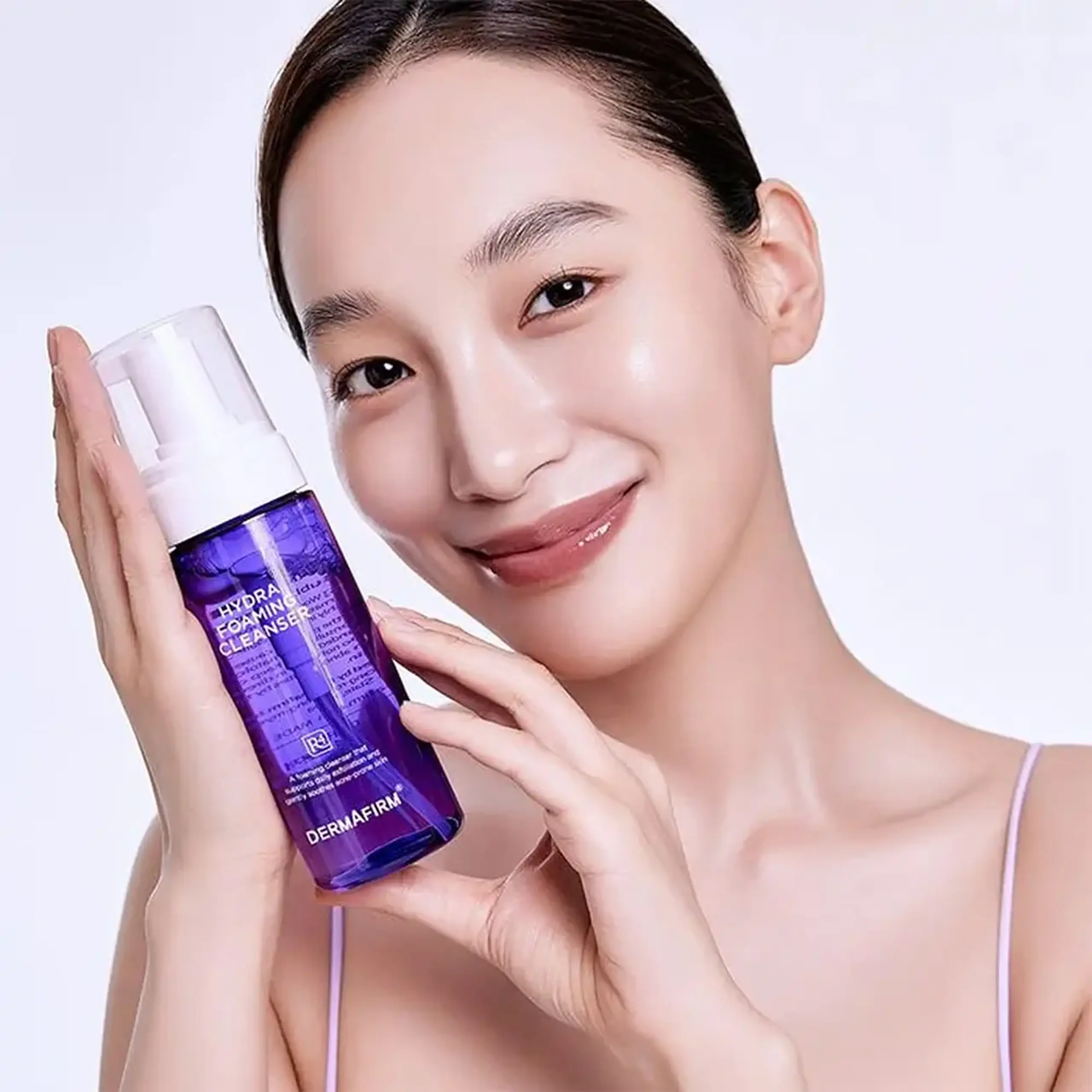 Spumă de curățare delicată Dermafirm Hydra Foaming Cleanser R4 Acne-free 150g