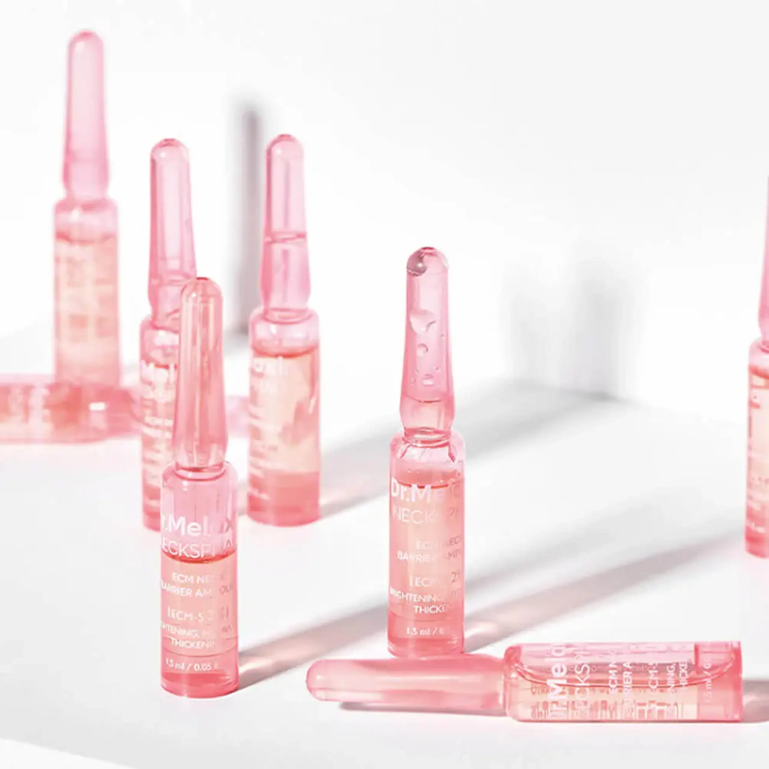 Set de seruri anti-aging pentru zona gâtului și decolteului Dr.Melaxin Nexcksphalt Neck ECM Barrier Ampoule 10pcs*1.5 ml