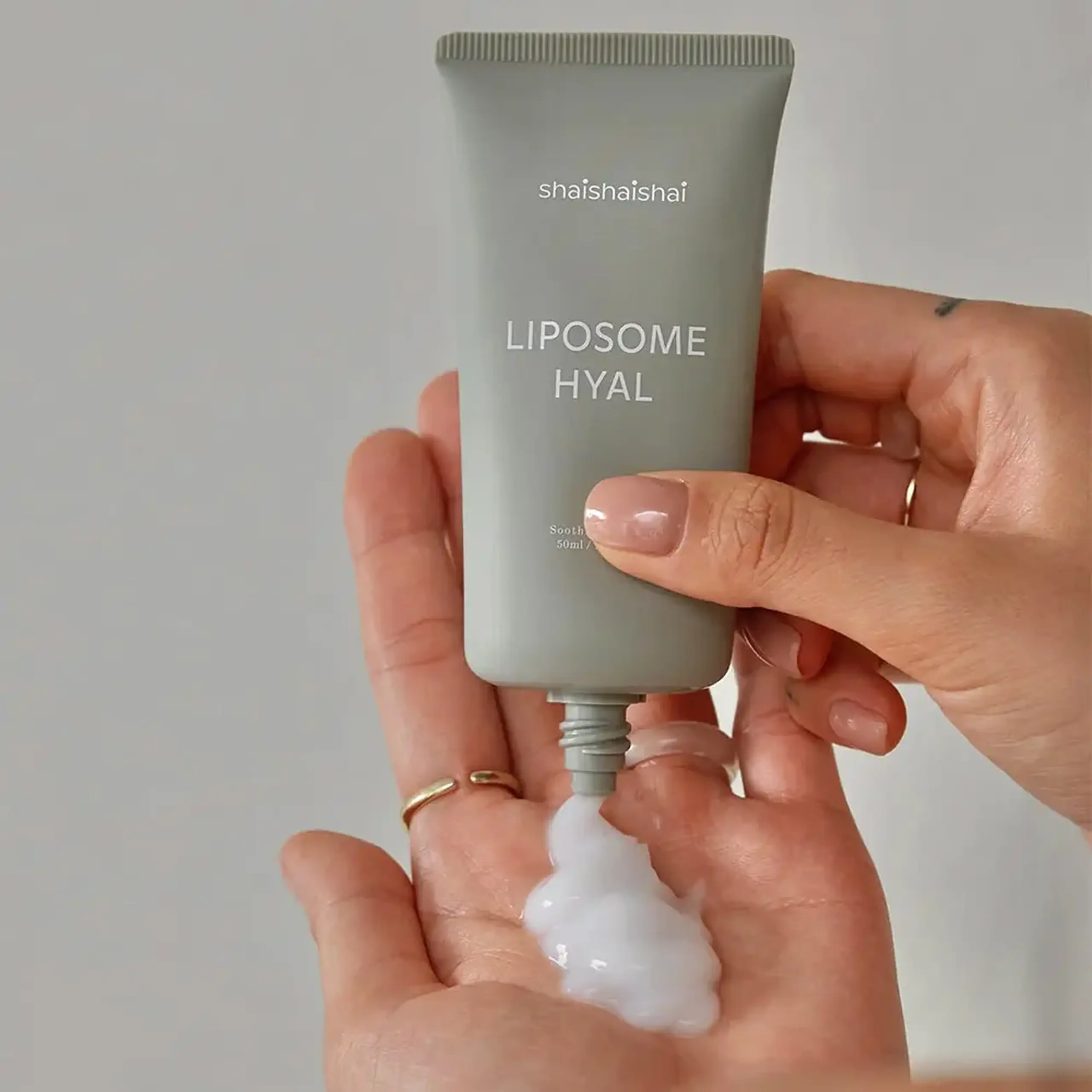 Cremă lipozomală calmantă ShaiShaiShai Liposome Hyal Soothing Cream 50ml