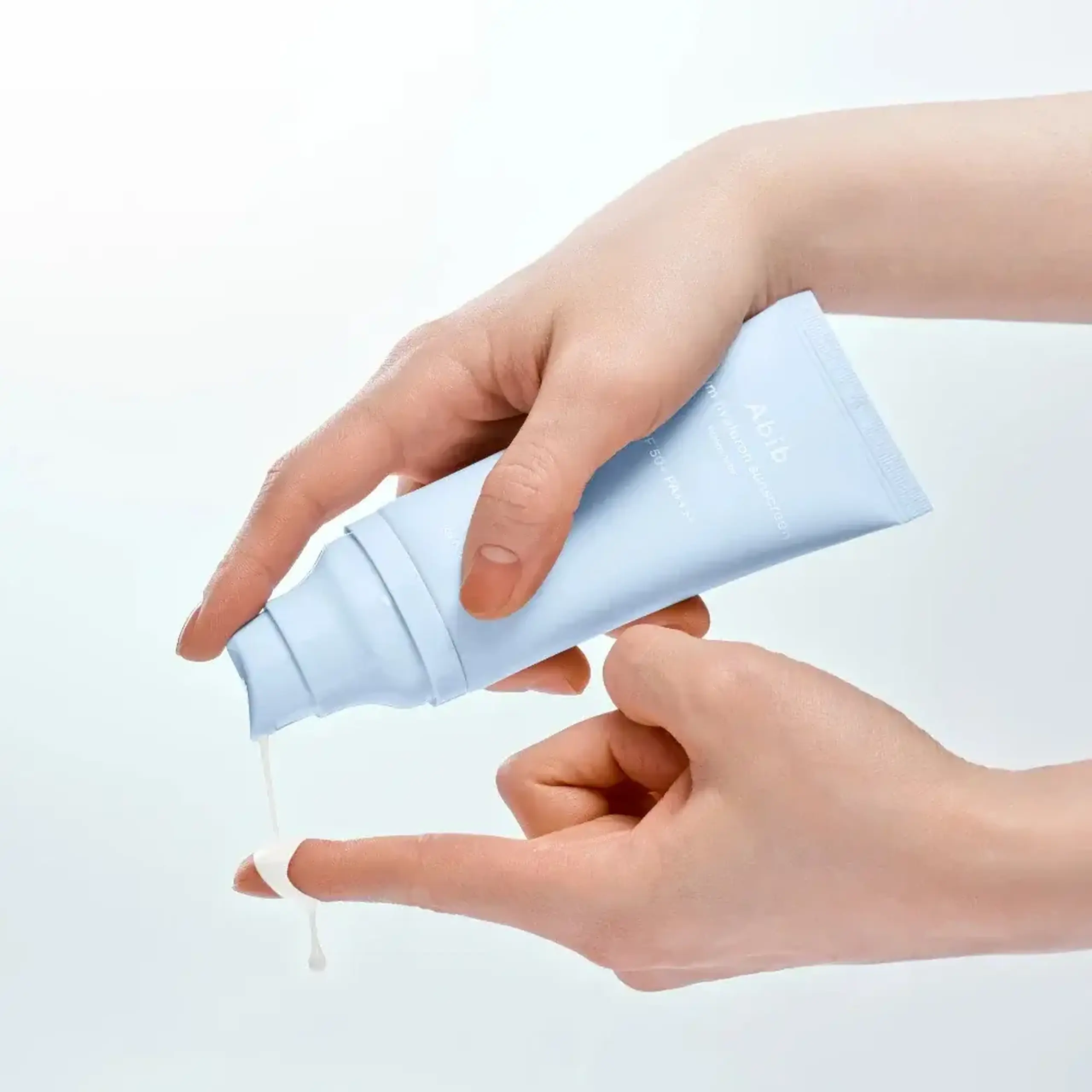 Cremă hidratantă cu protecție solară Abib Hyaluron Sunscreen Watery Tube SPF50+ PA++++ 50 ml