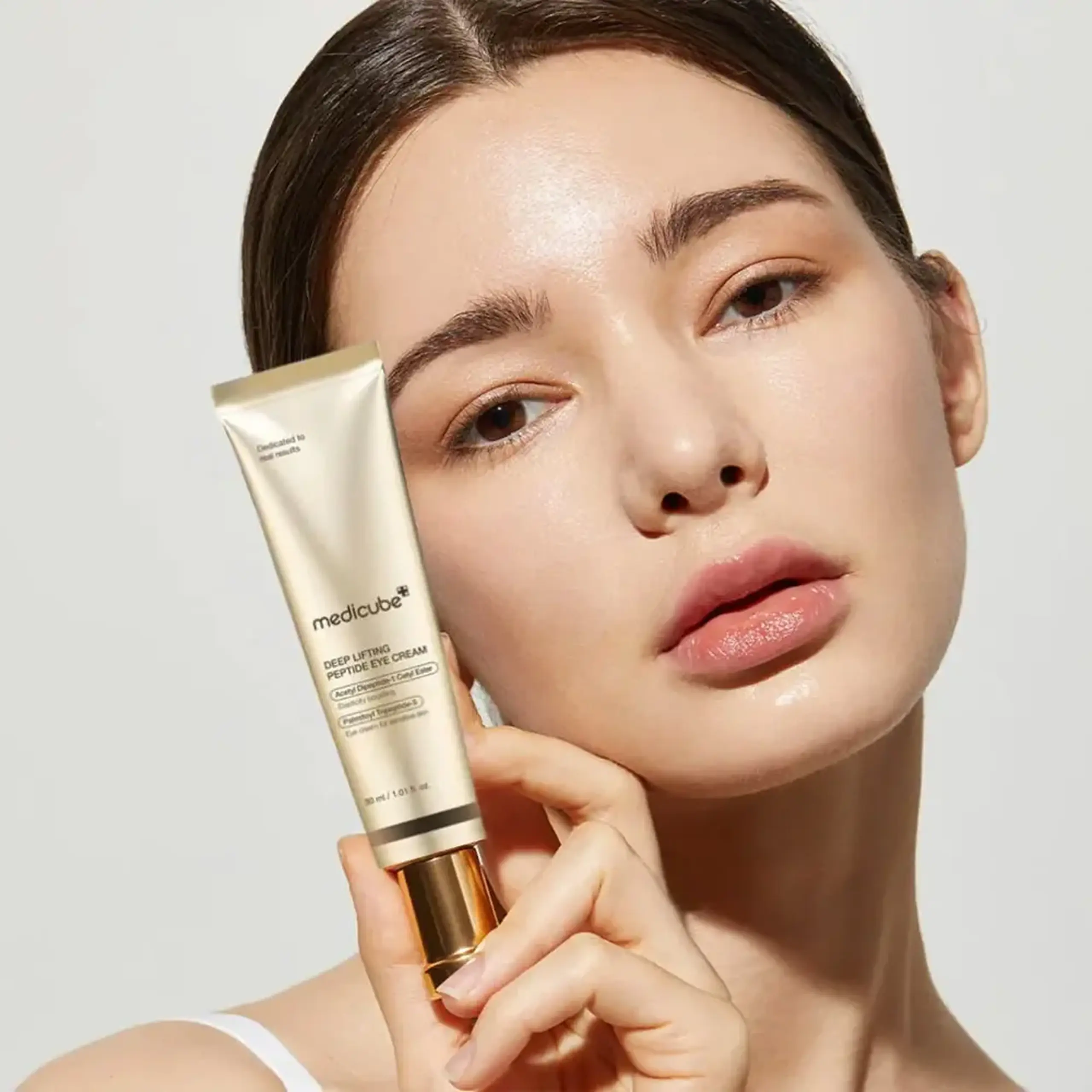Cremă cu peptide pentru zona ochilor și pentru întreaga față Medicube Deep Lifting Peptide Eye Cream For Face 30ml