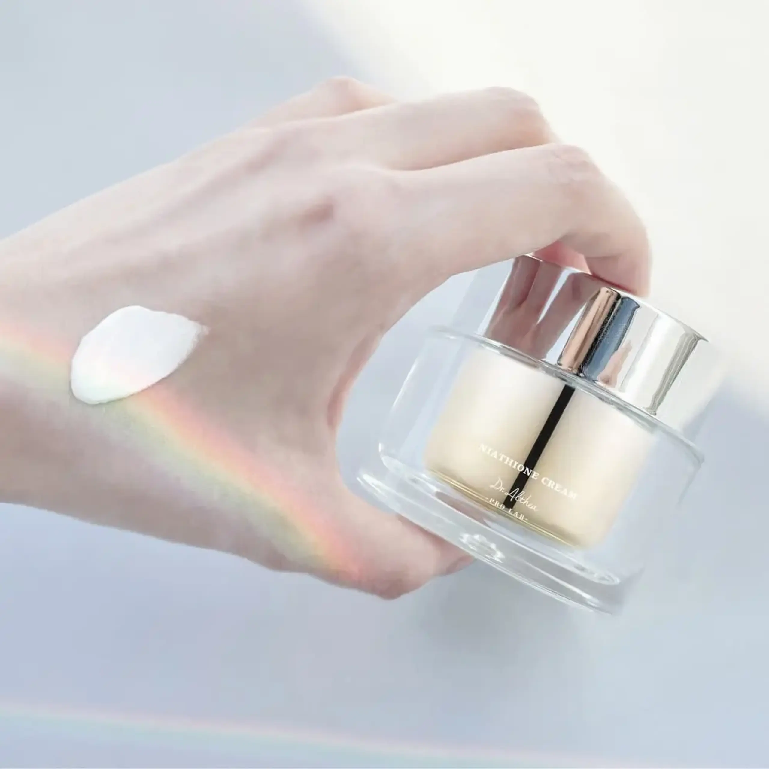 Cremă iluminatoare Dr Althea Niathione Cream 30ml