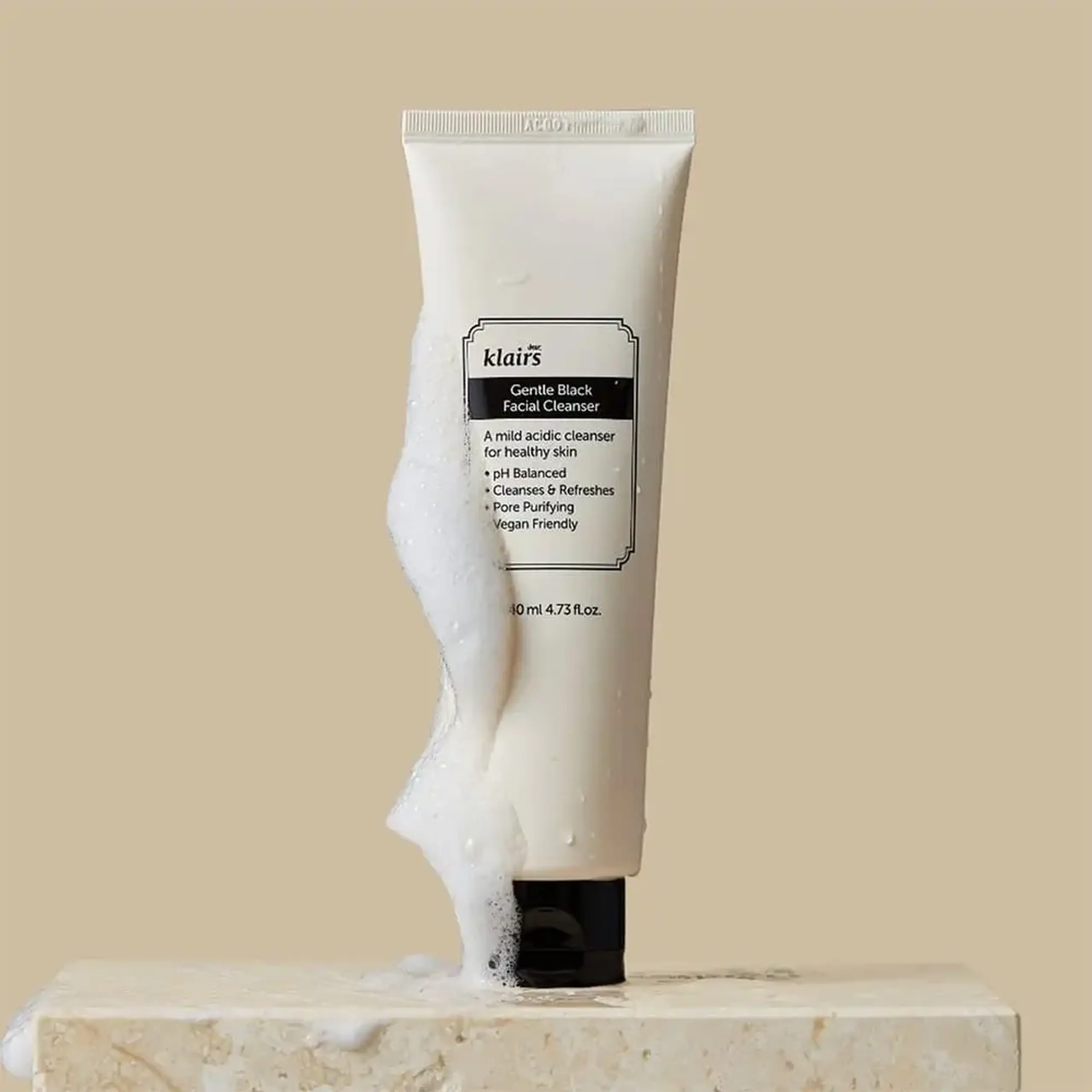 Spumă de curățare blândă Dear, Klairs Gentle Black Facial Cleanser 140ml