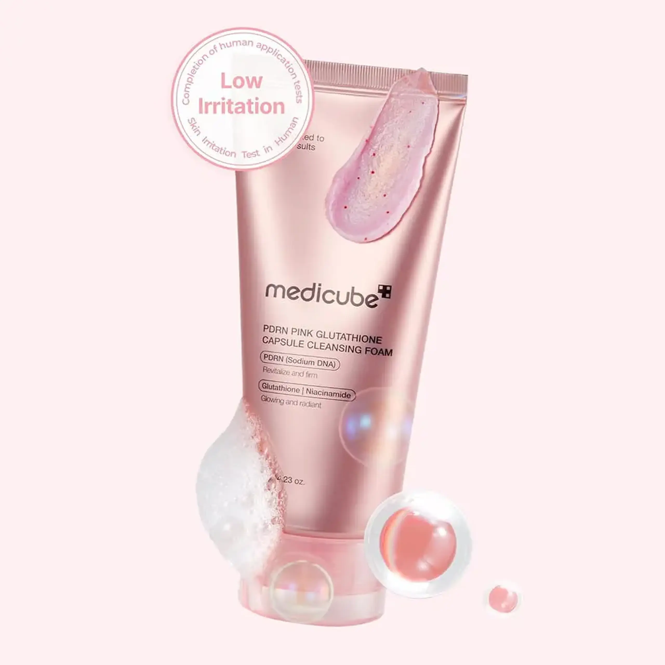 Spumă de curățare profundă Medicube PDRN PINK GLUTATHIONE CAPSULE CLEANSING FOAM 120g
