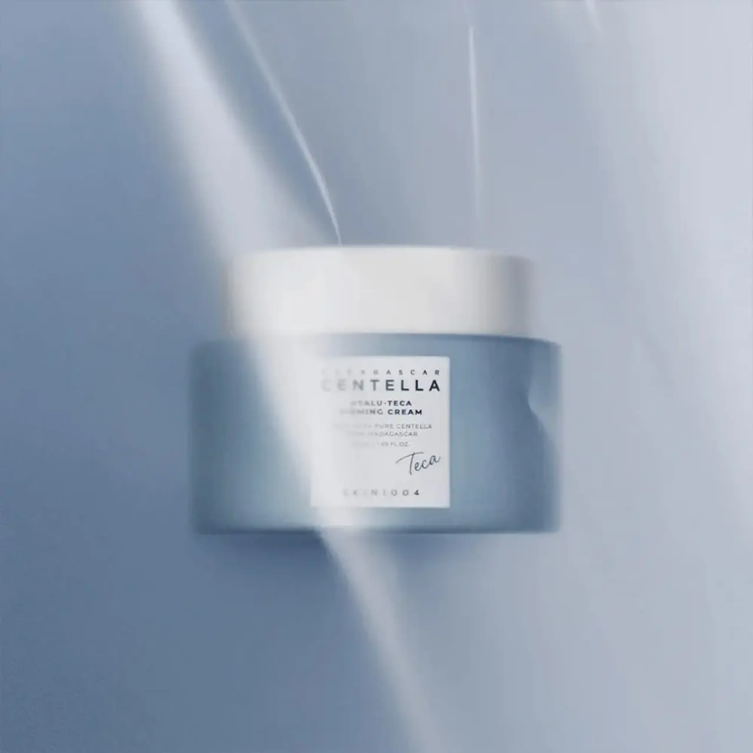 Cremă hidratantă, anti-age SKIN1004 Madagascar Centella Hyalu-Teca Firming Cream 50ml