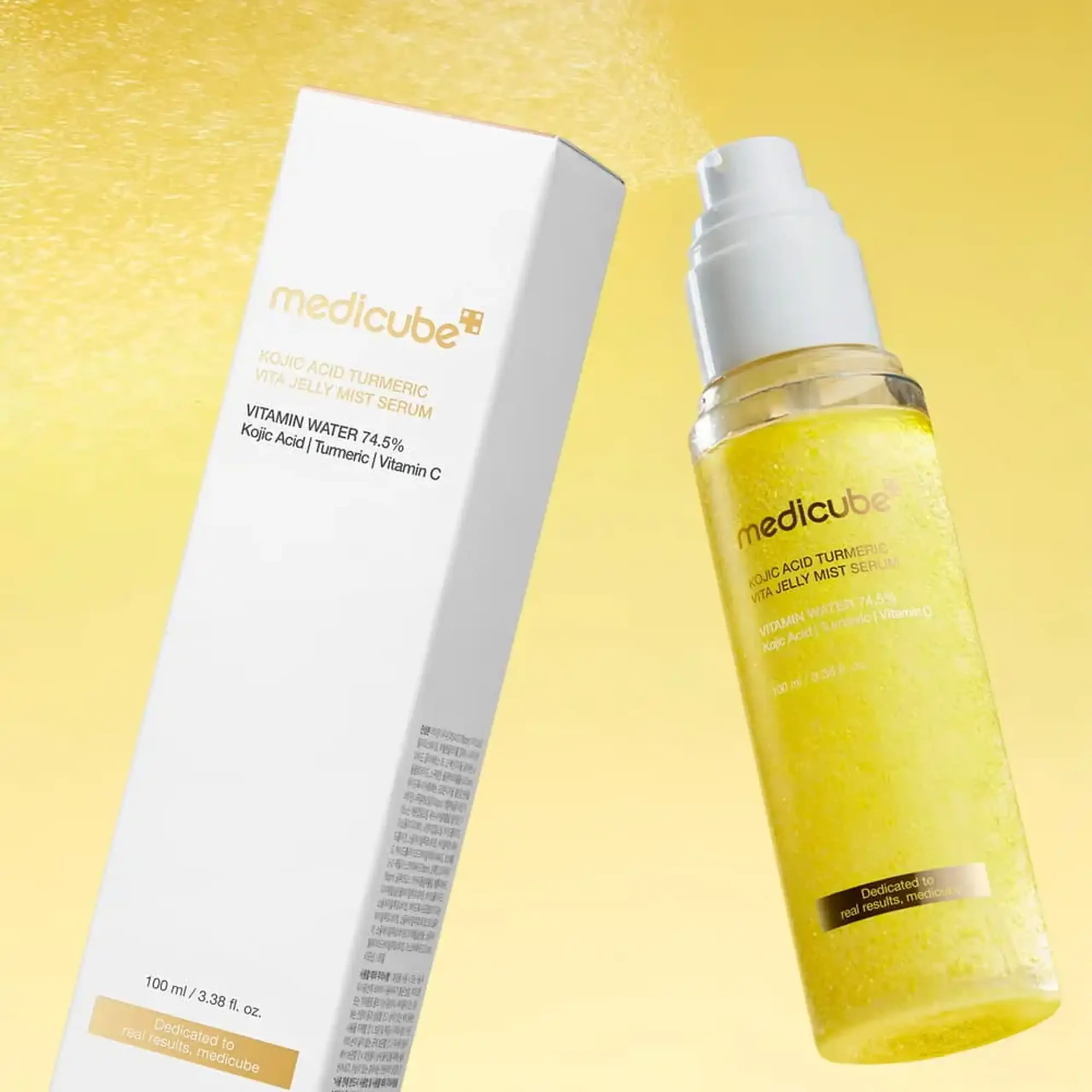 Serum-spray cu acid kojic împotriva hiperpigmentării Medicube Kojic Acid Turmeric Vita Jelly Mist Serum 100 ml