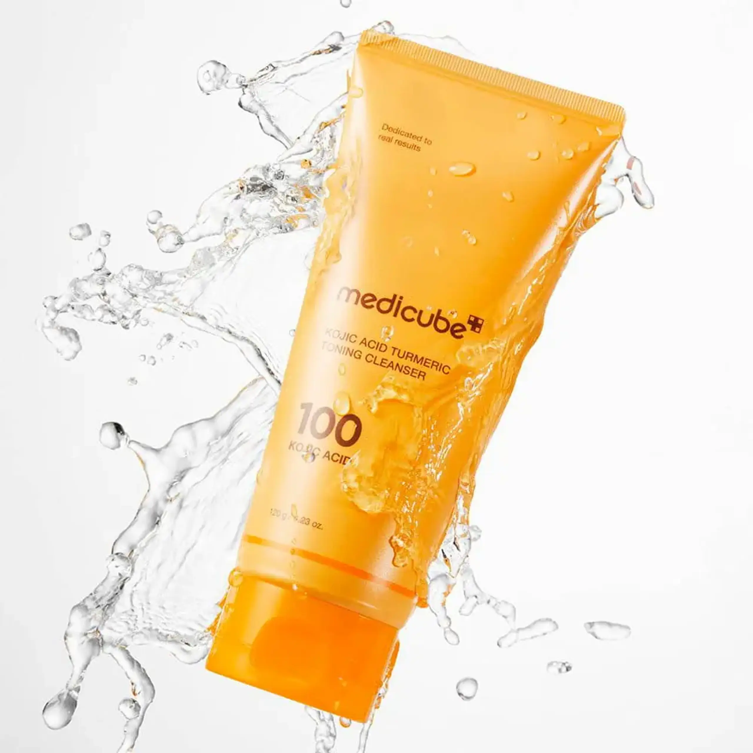 Spumă pentru curățarea tenului cu Acid Kojic Medicube Kojic Acid Turmeric Toning Cleanser 120 g