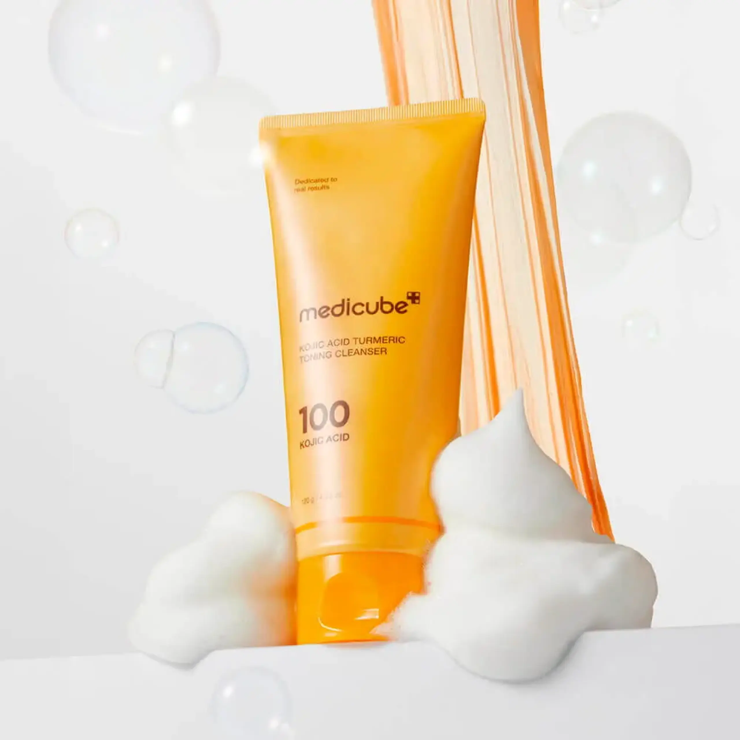 Spumă pentru curățarea tenului cu Acid Kojic Medicube Kojic Acid Turmeric Toning Cleanser 120 g