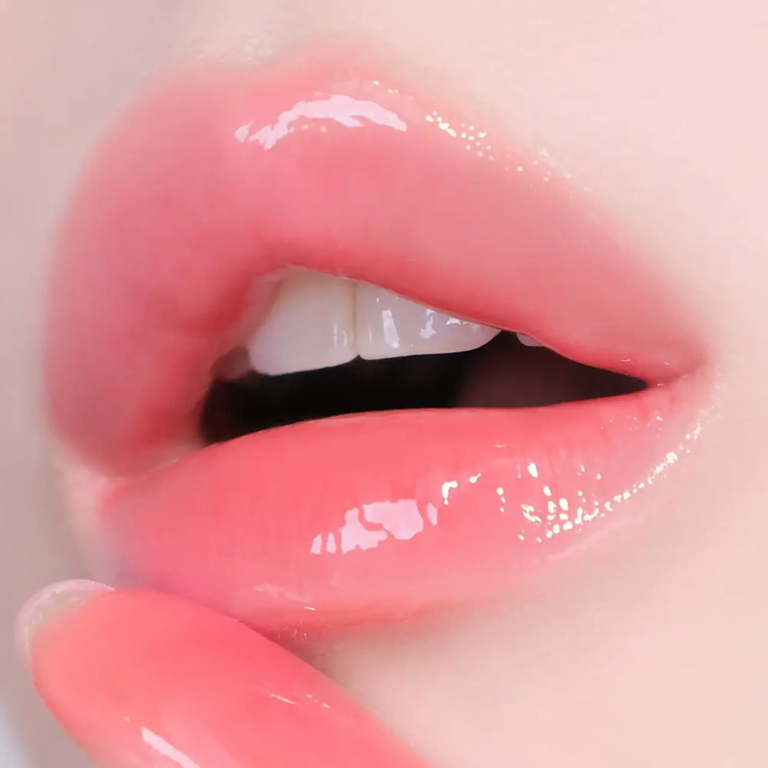 Luciu de buze Huemi Melting Glaze Lip Gloss 04 Flare Pink