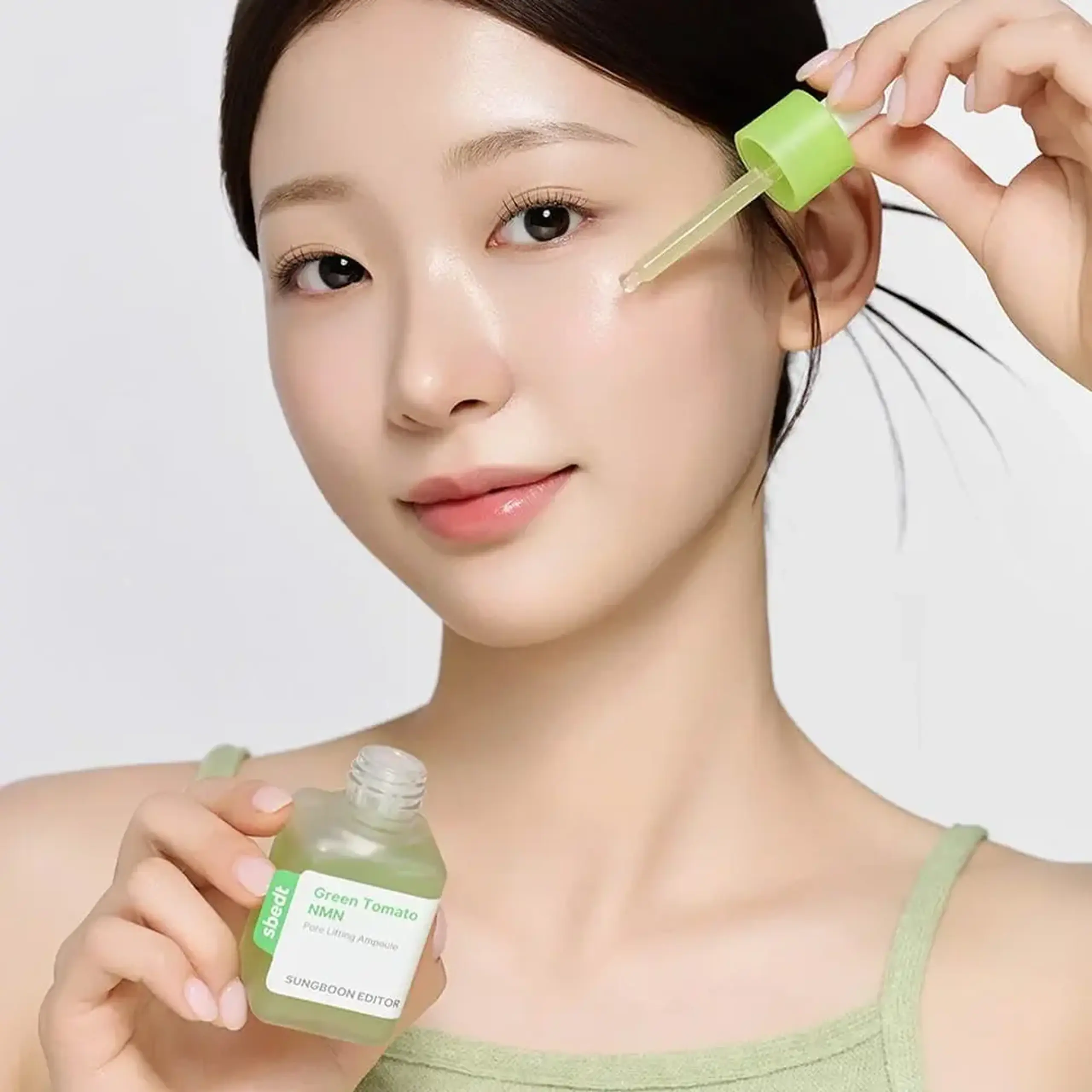 Fiolă concentrată pentru îngrijirea porilor Sungbooneditor Green Tomato NMN Pore Minimizing Ampoule 40 ml