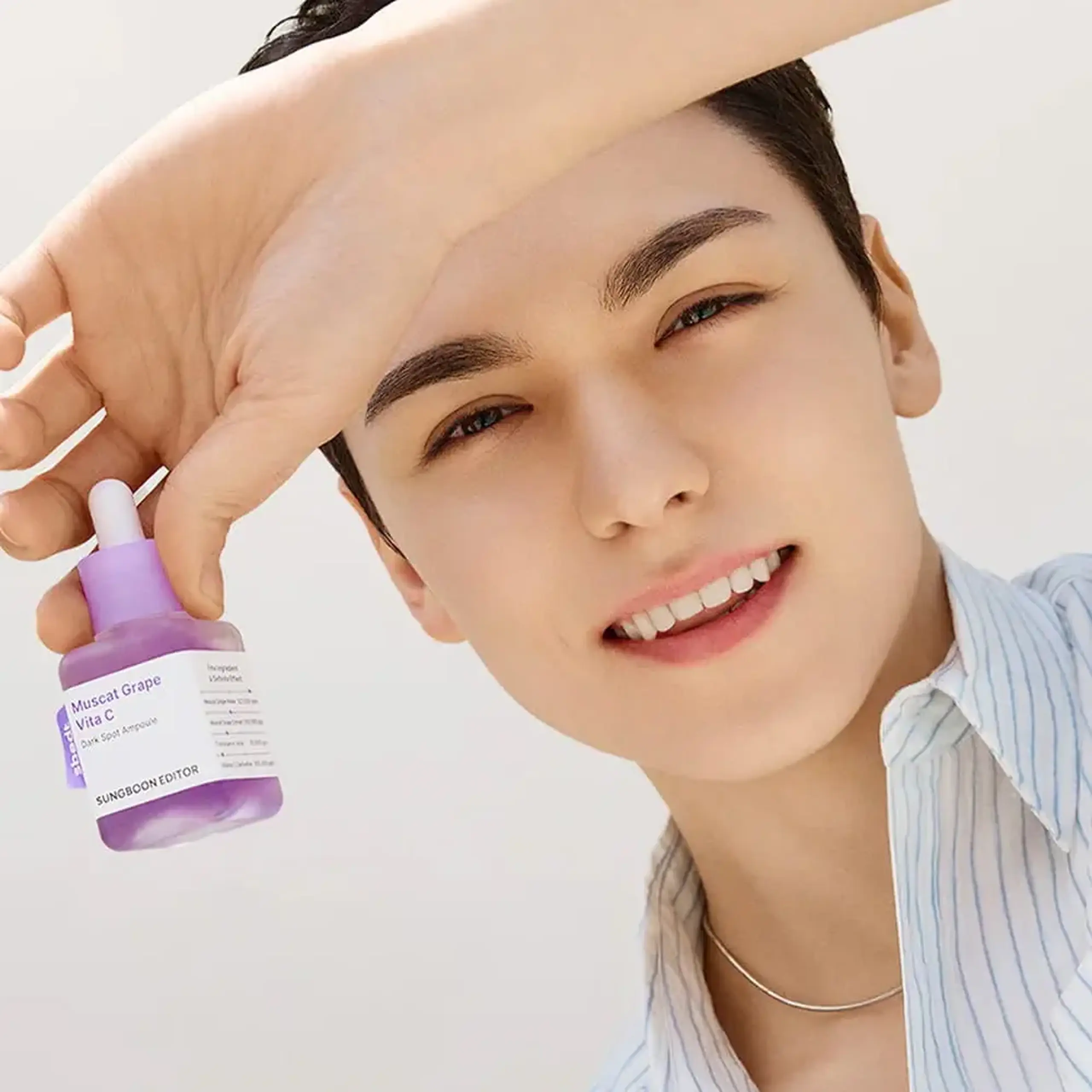 Ser iluminant Sungboon Editor Muscat Grape Vita C Brightening Ampoule 40 ml