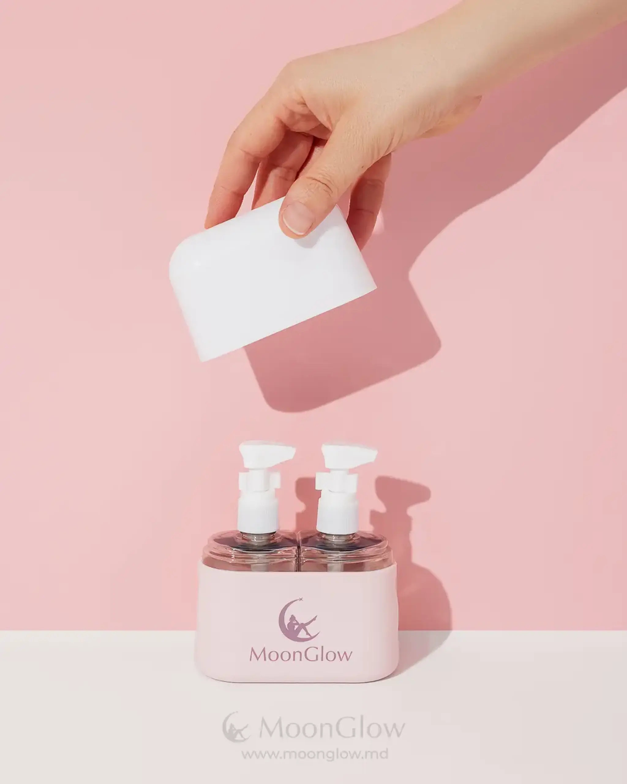 Set pentru călătorii MoonGlow Set travel "Happy skin starts now"
