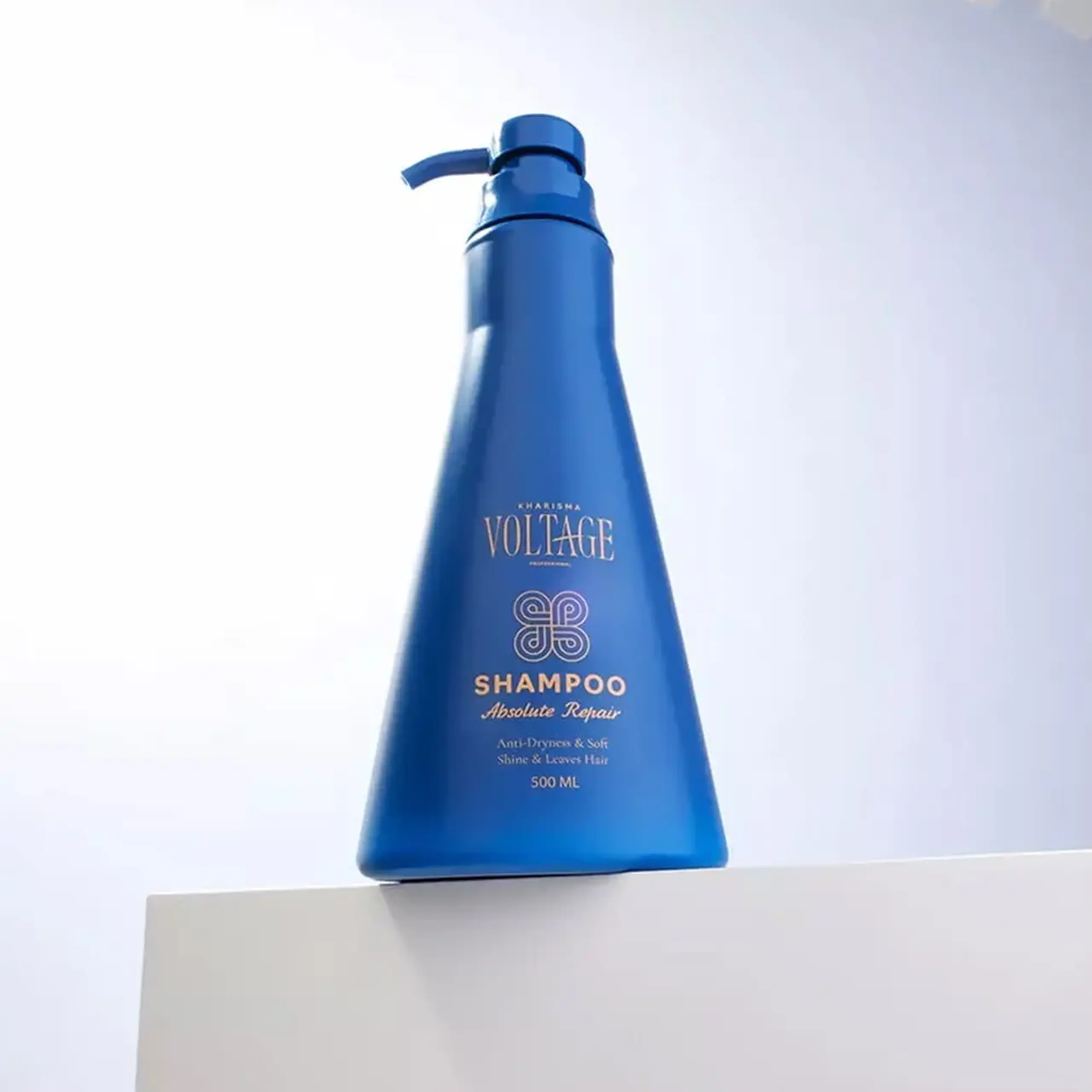 Șampon pentru păr uscat sau deteriorat KHARISMA VOLTAGE absolute repair shampoo 500ml