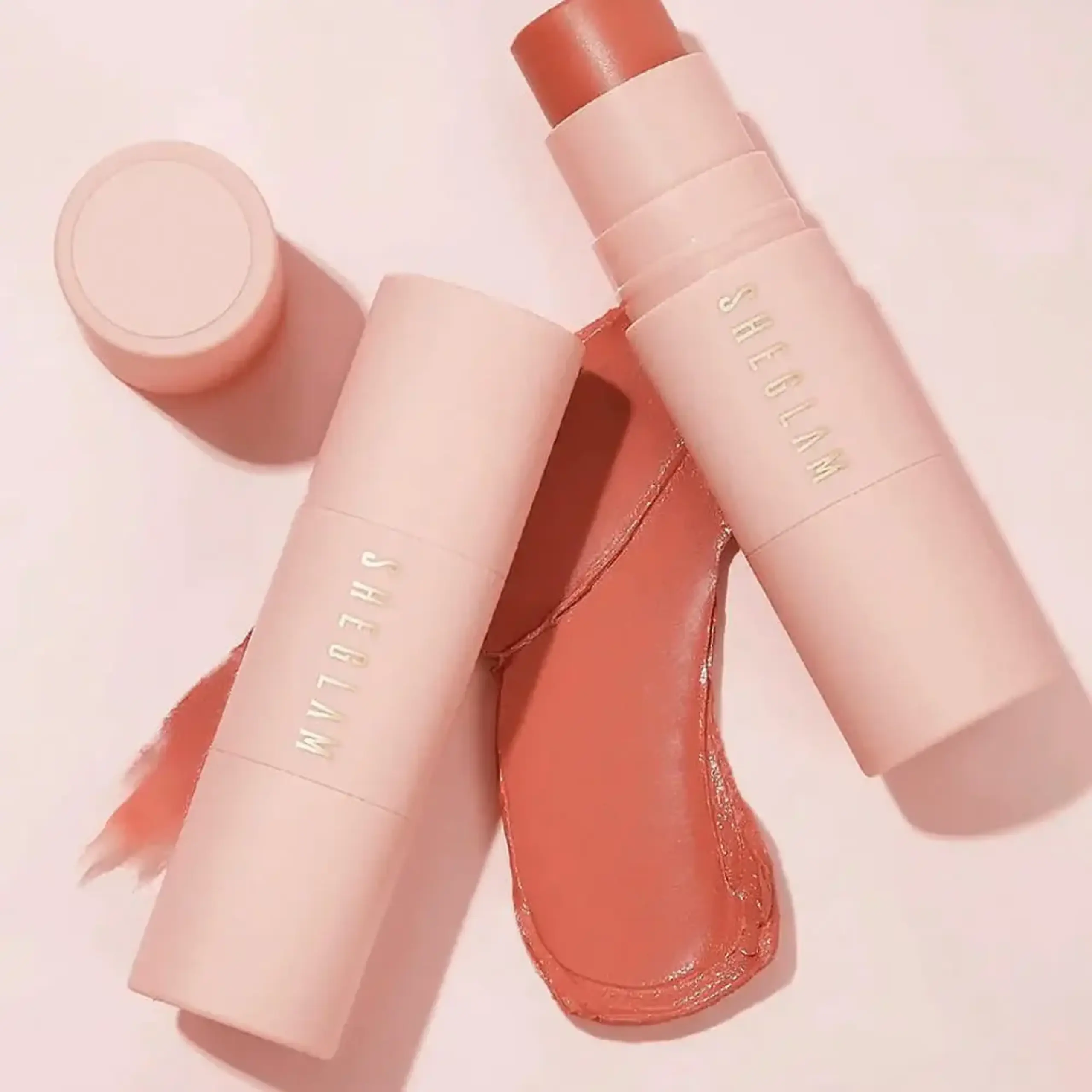 Fard de obraz cremos sub formă de stick SHEGLAM Snatch ’N’ Blush Stick Dreamer 6,5 g