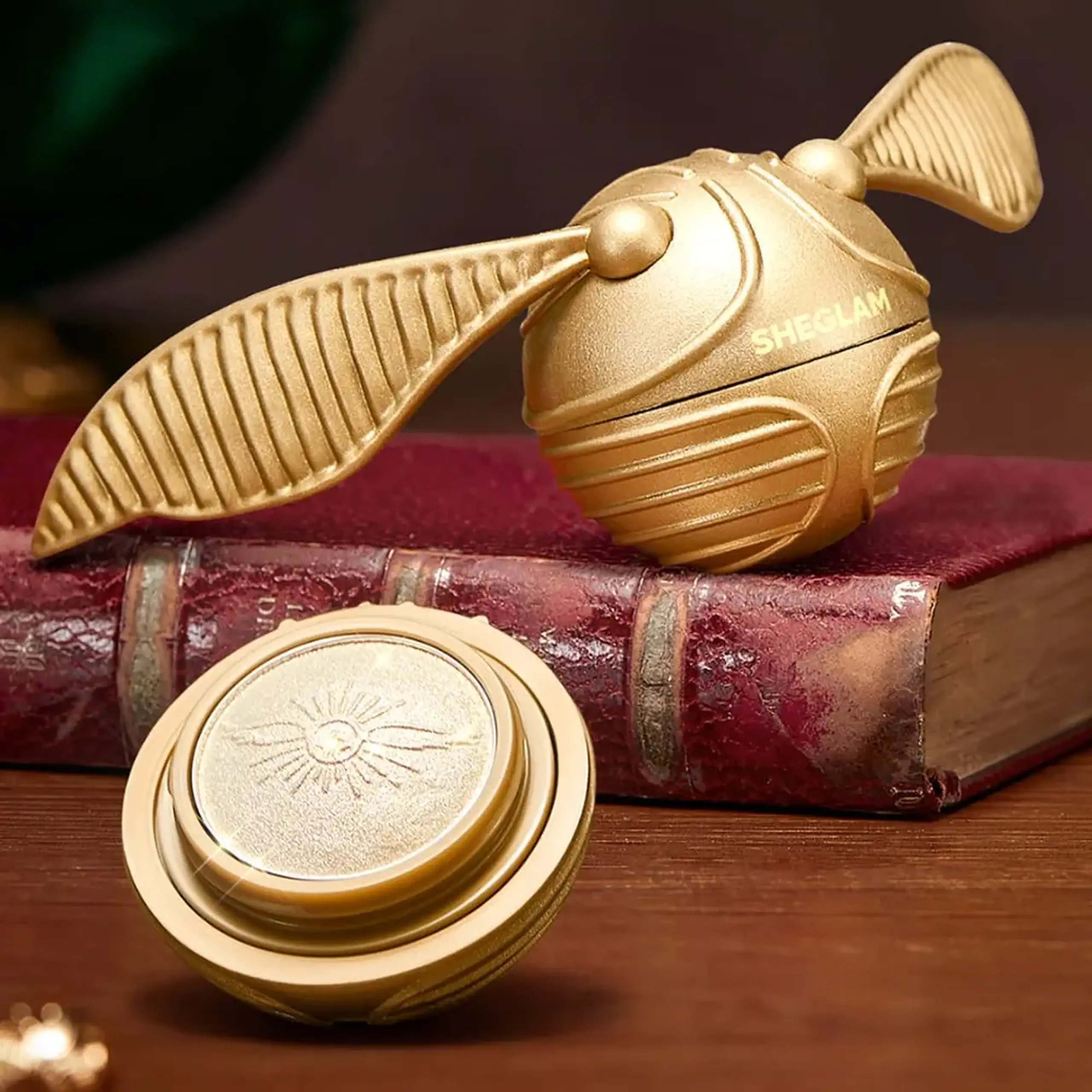 Iluminator Sheglam х Harry Potter Quidditch Golden Snitch Highlighter