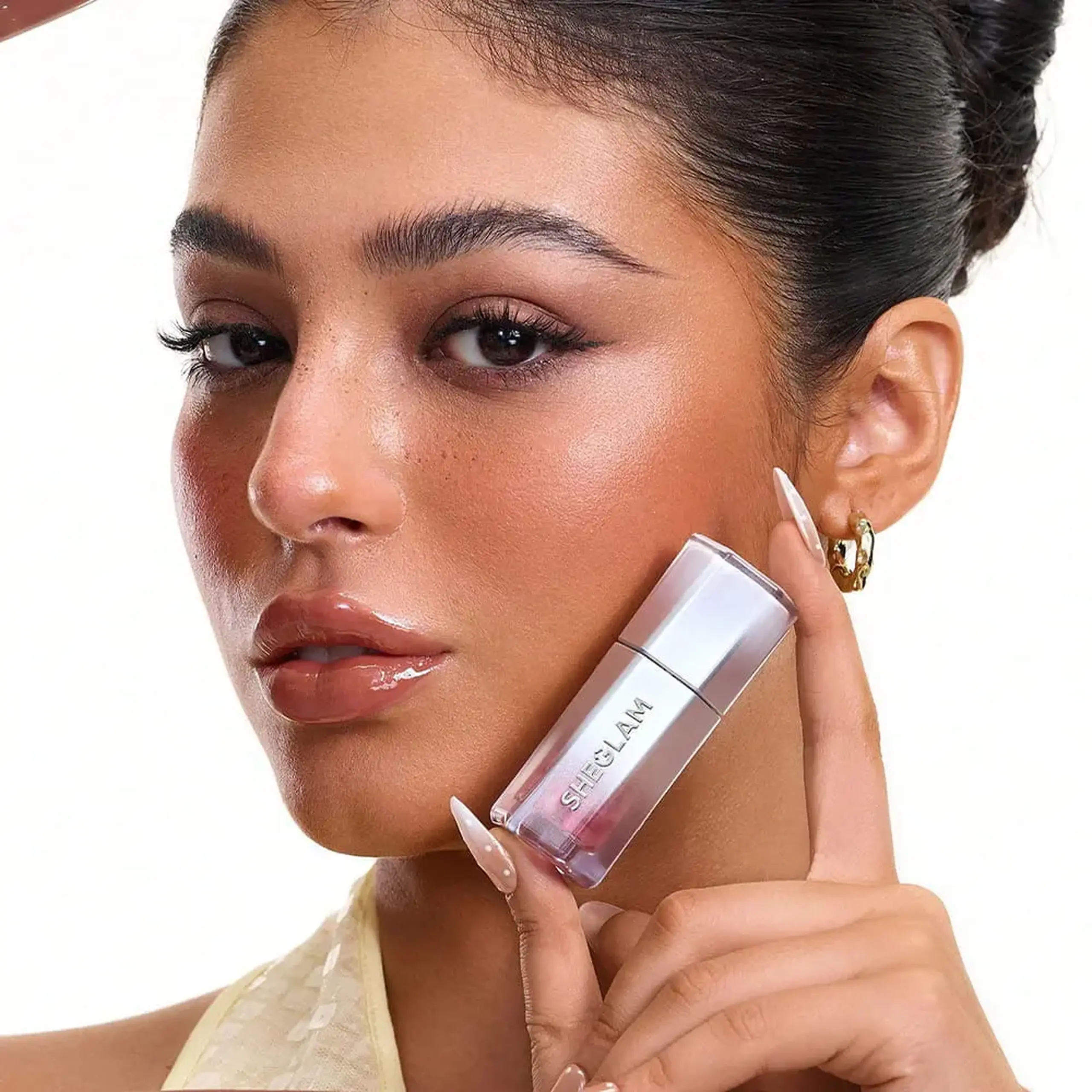 Luciu de buze cu efect de sticlă SHEGLAM Glass Lock Air Gloss – French Toast