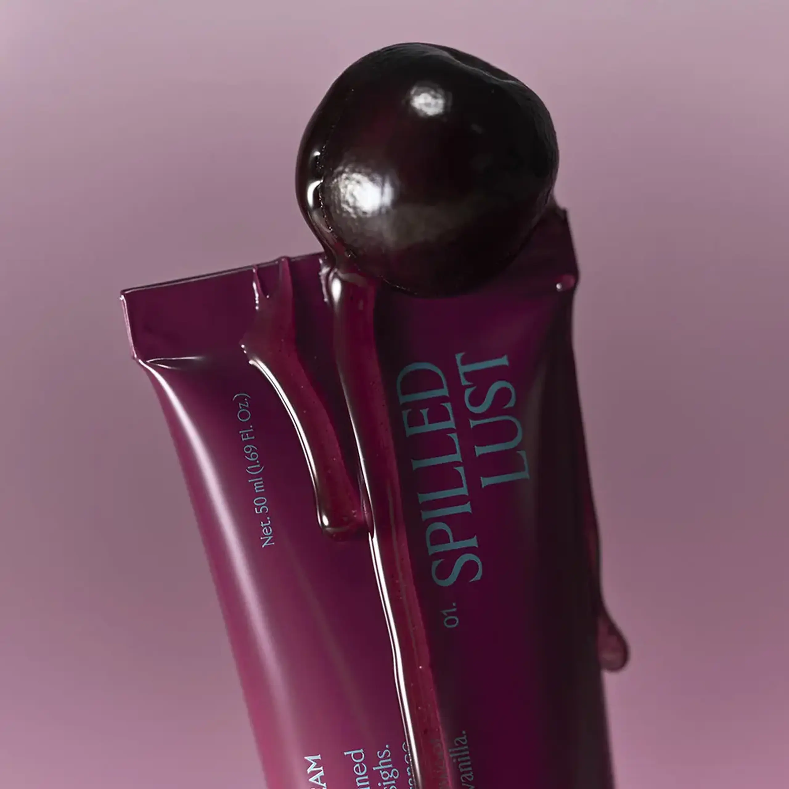 Cremă parfumată pentru mâini Koelf Perfumed Hand Cream Spilled Lust, 50 ml