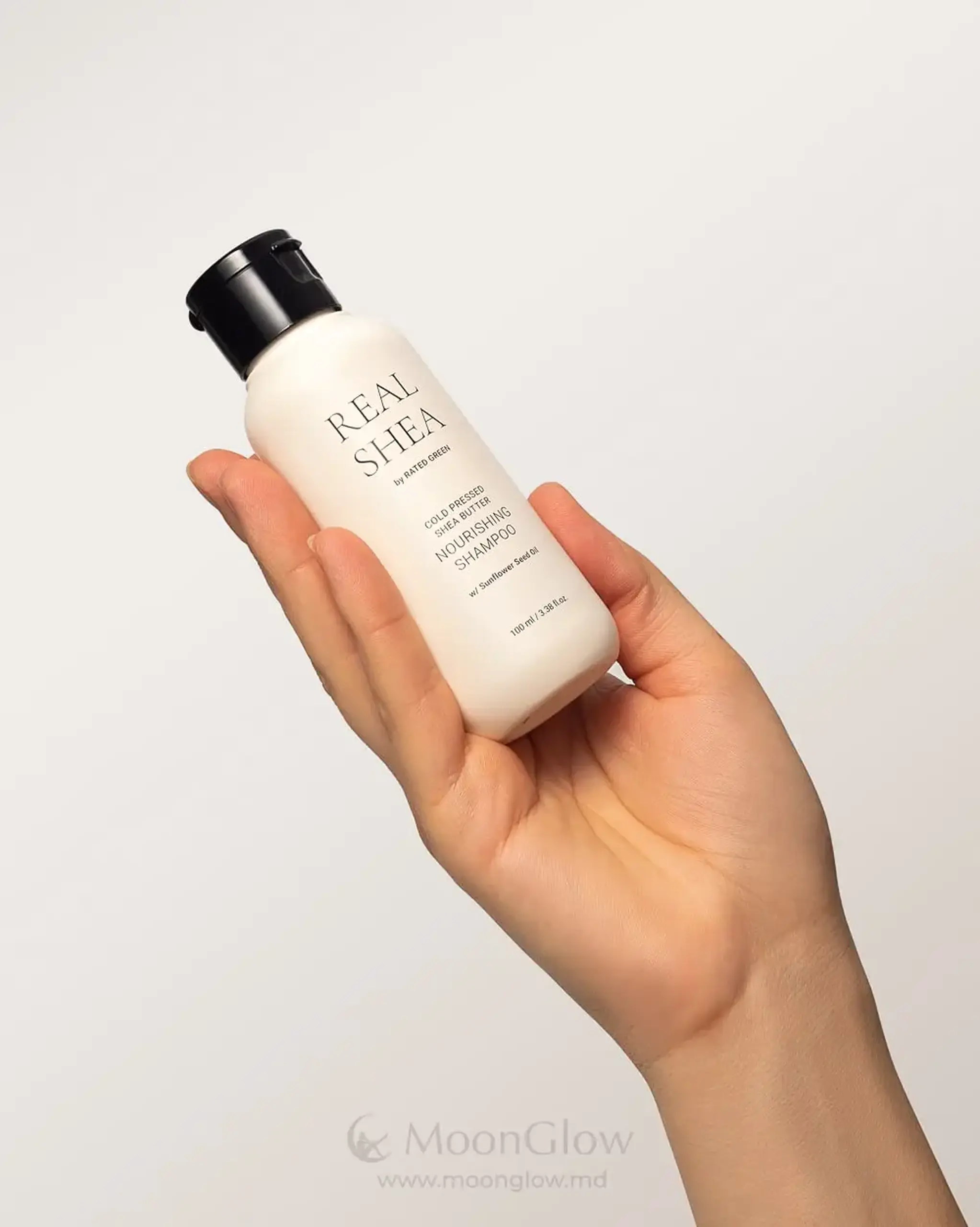 Șampon hidratant cu Unt de Shea Rated Green Cold Pressed Shea Butter Nourishing Shampoo 100ml
