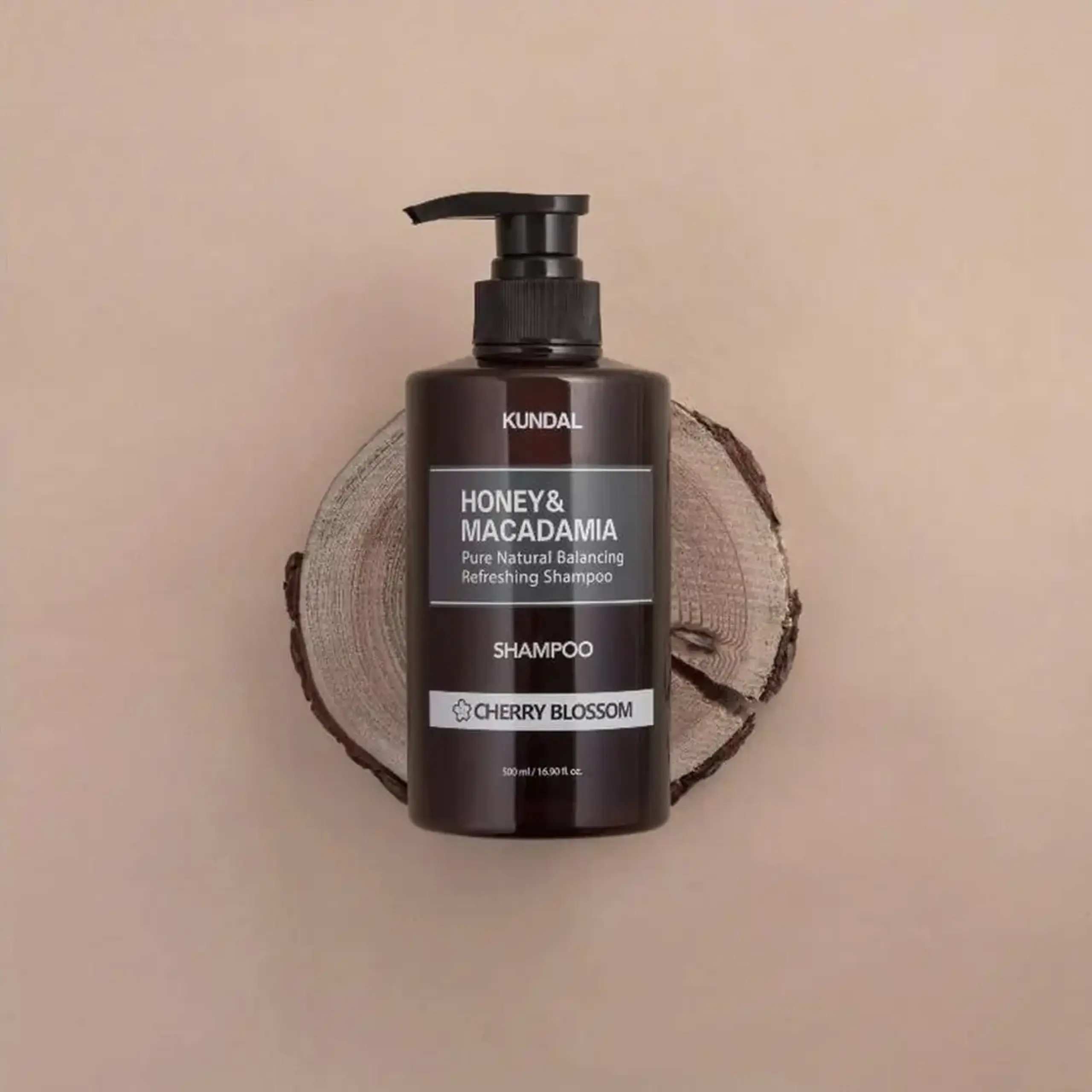 Şampon hidratant fără sulfaţi Kundal Honey &amp; Macadamia Cherry Blossom Shampoo 500ml